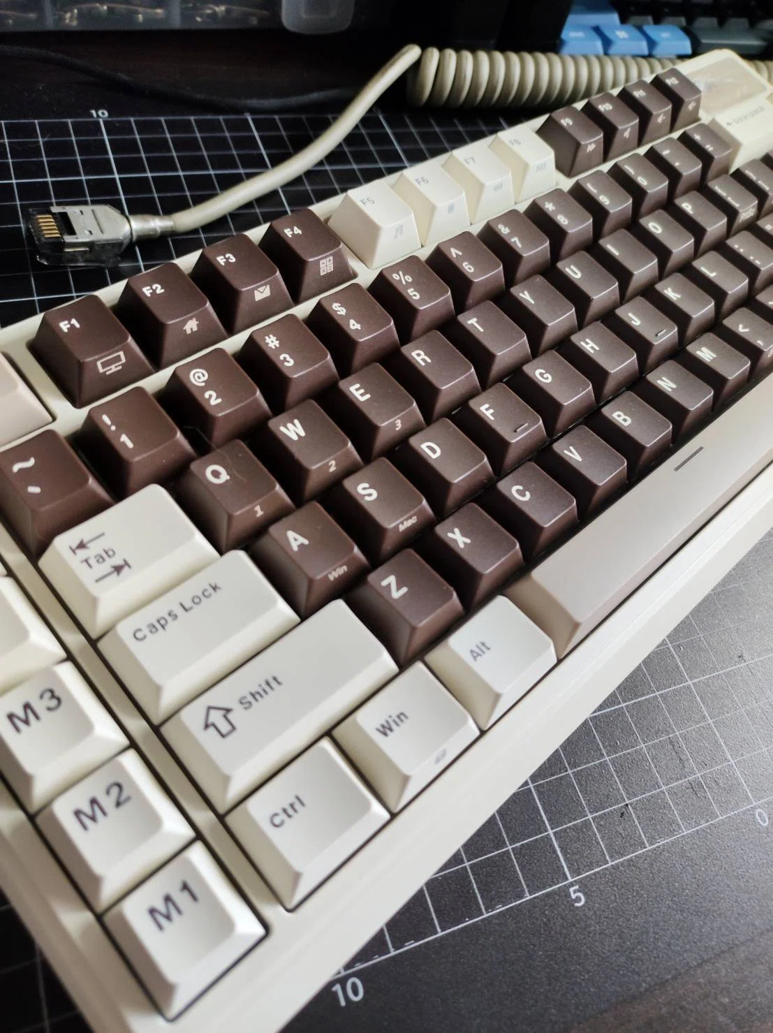 キーボード】RK ROYAL KLUDGE L75｜ベルクカイザーズ