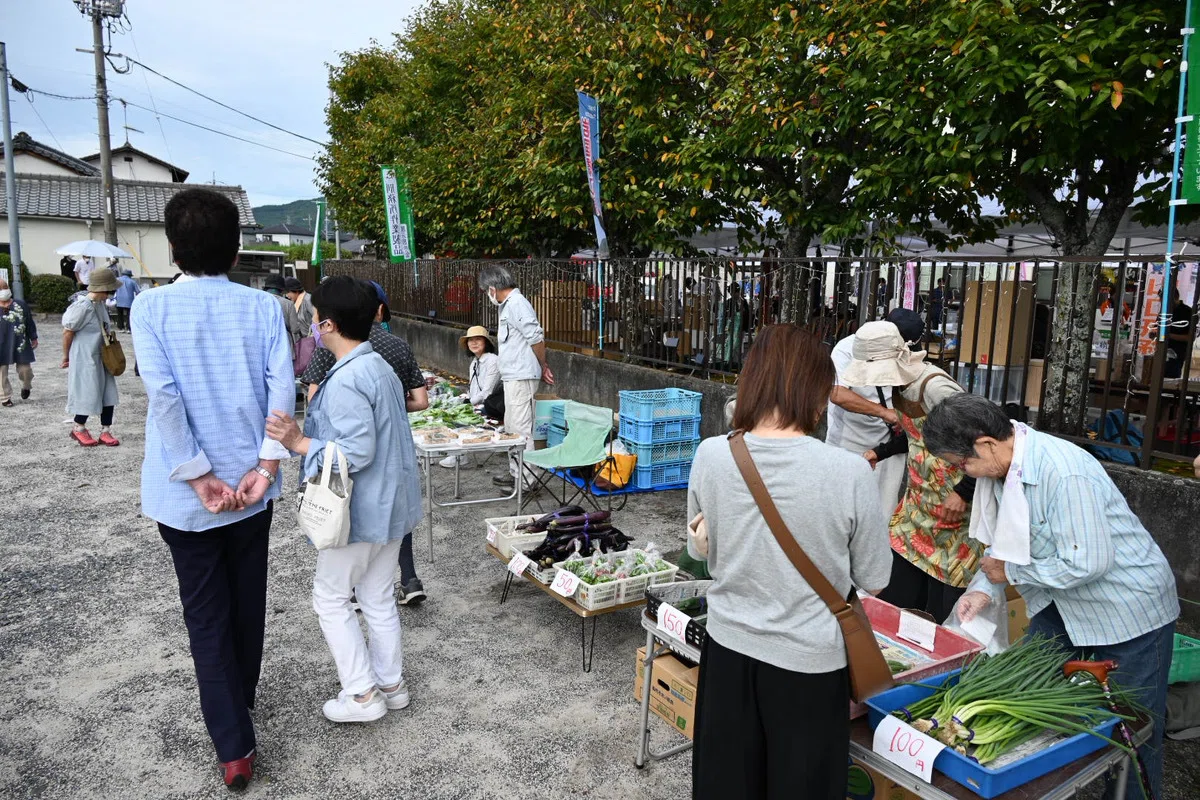 朝市の開催