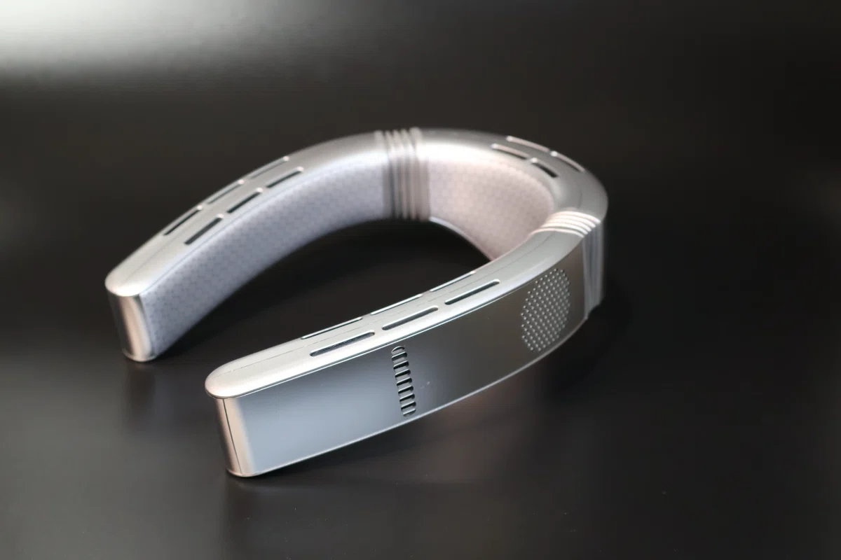 TORRAS COOLIFY CYBER ネッククーラー 本体のみ シルバー TORRAS COOLiFY Cyber Fold レビュー｜かなり涼しい。でも、これ一台に