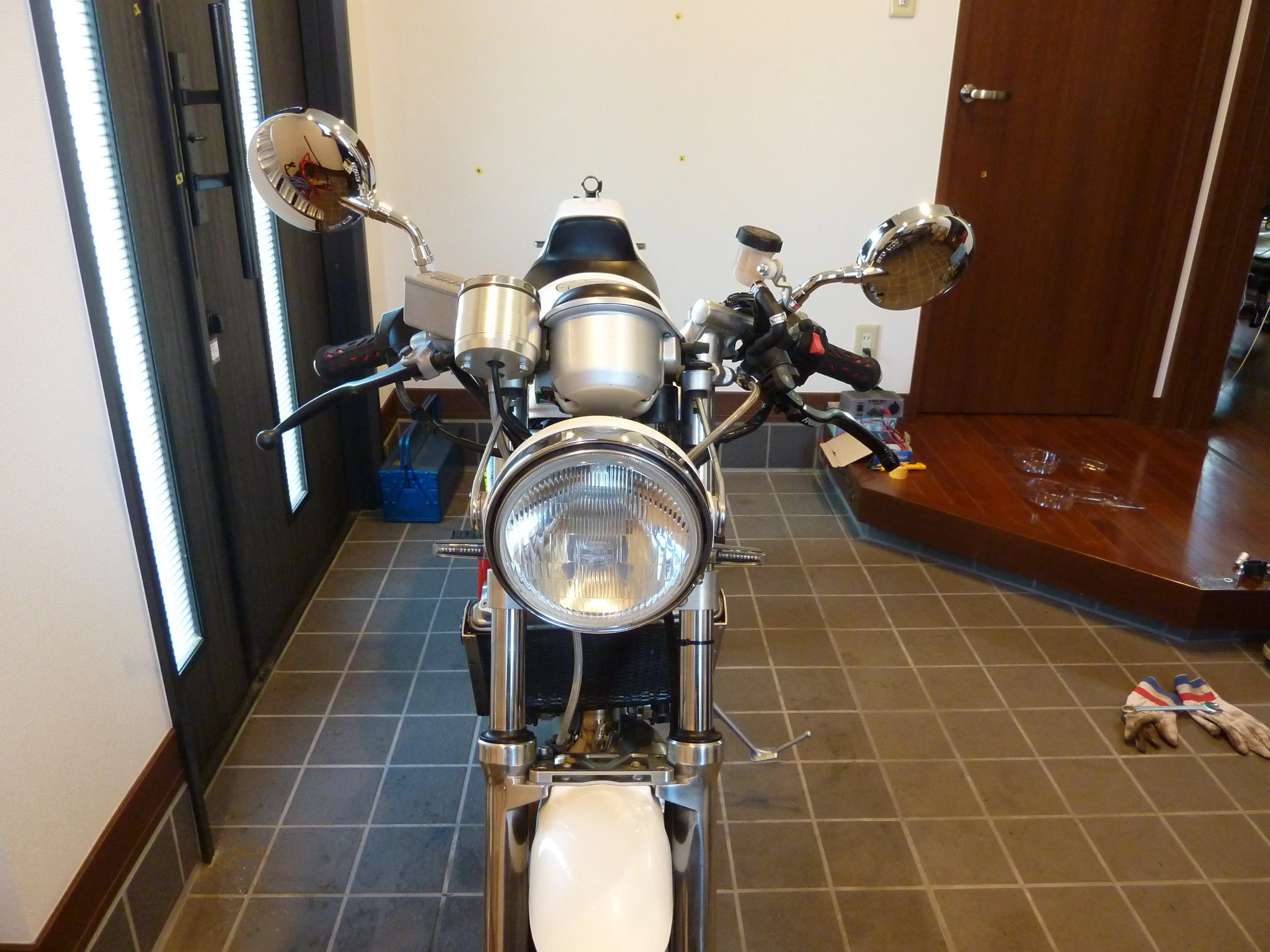 キタコZ-ⅡミラーにDaytonaのハイビジミラーを入れて、平面ミラーを