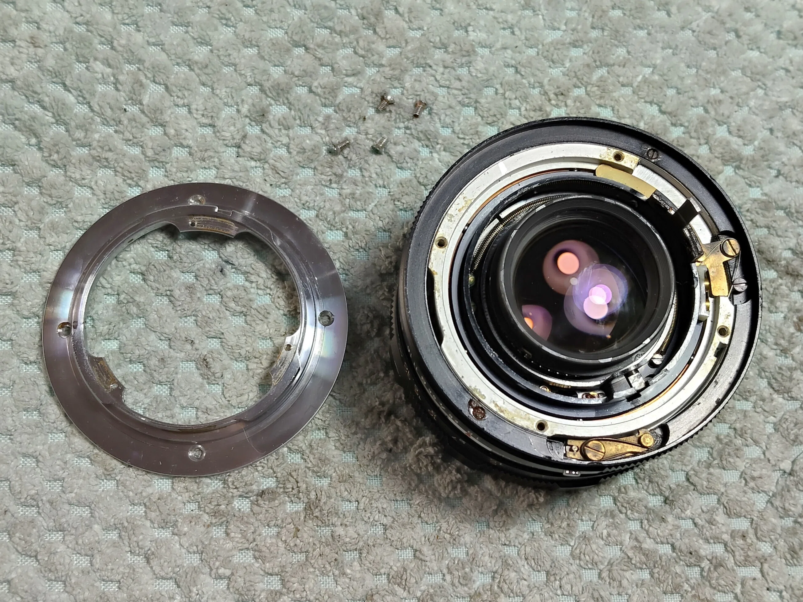 Konica Hexanon AR 52mm F/1.8の分解｜フィルムカメラ修理のアクアカメラ