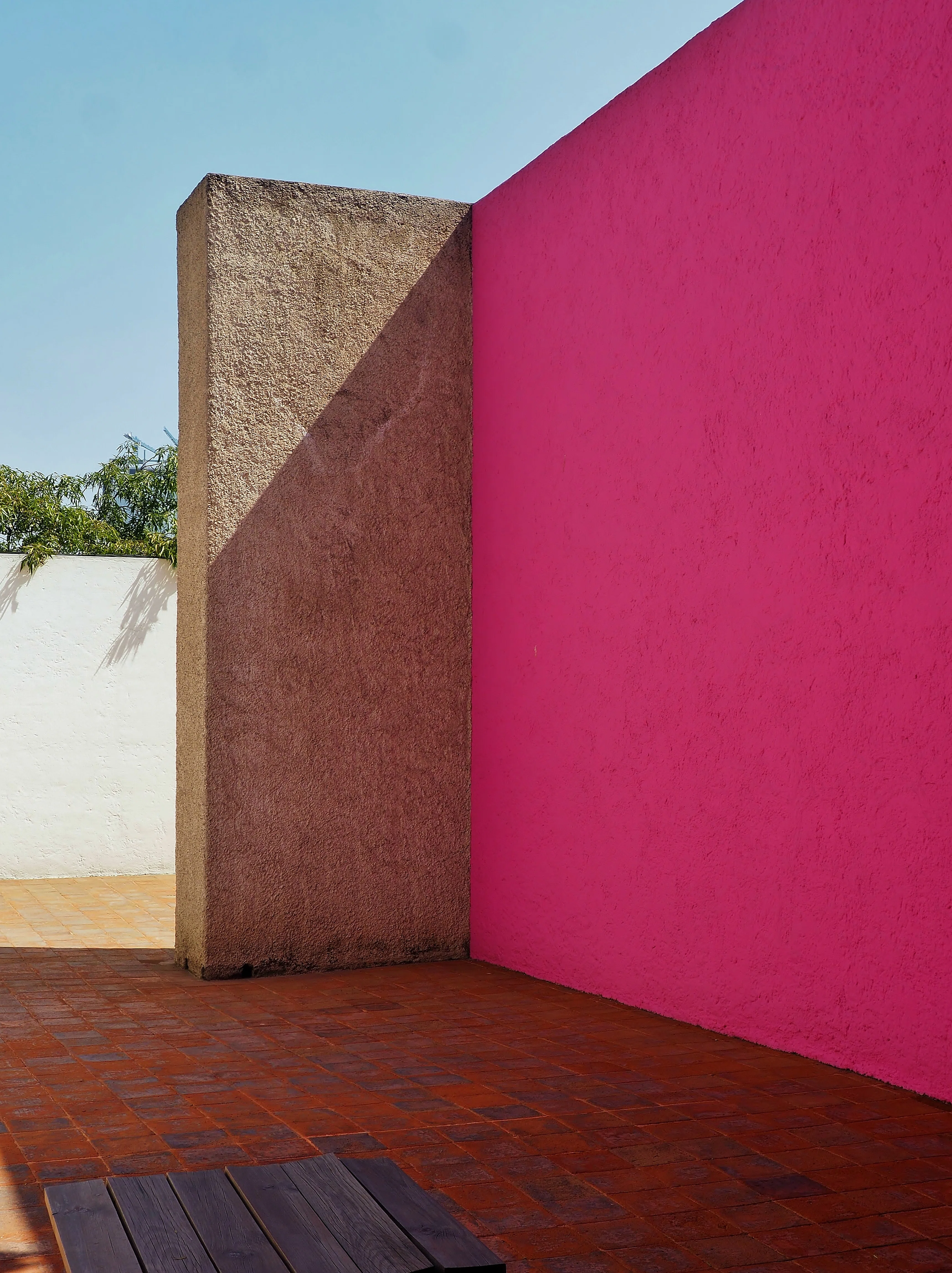 ミ*ロ様 ルイスバラガン建築写真集1992メキシコの建築家 公式WEBショップ