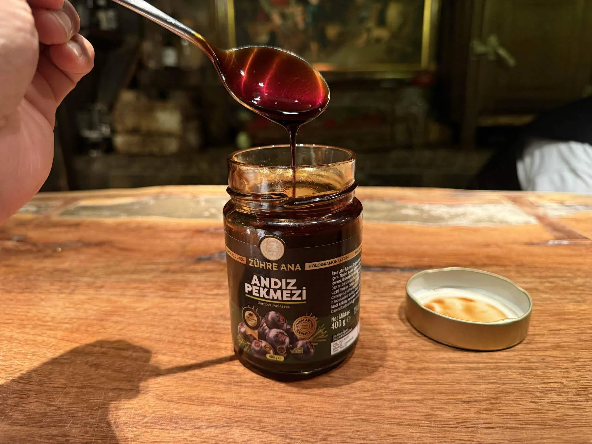 トルコ南部の伝統ジュニパーベリー濃縮液Andız Pekmezi｜Bar