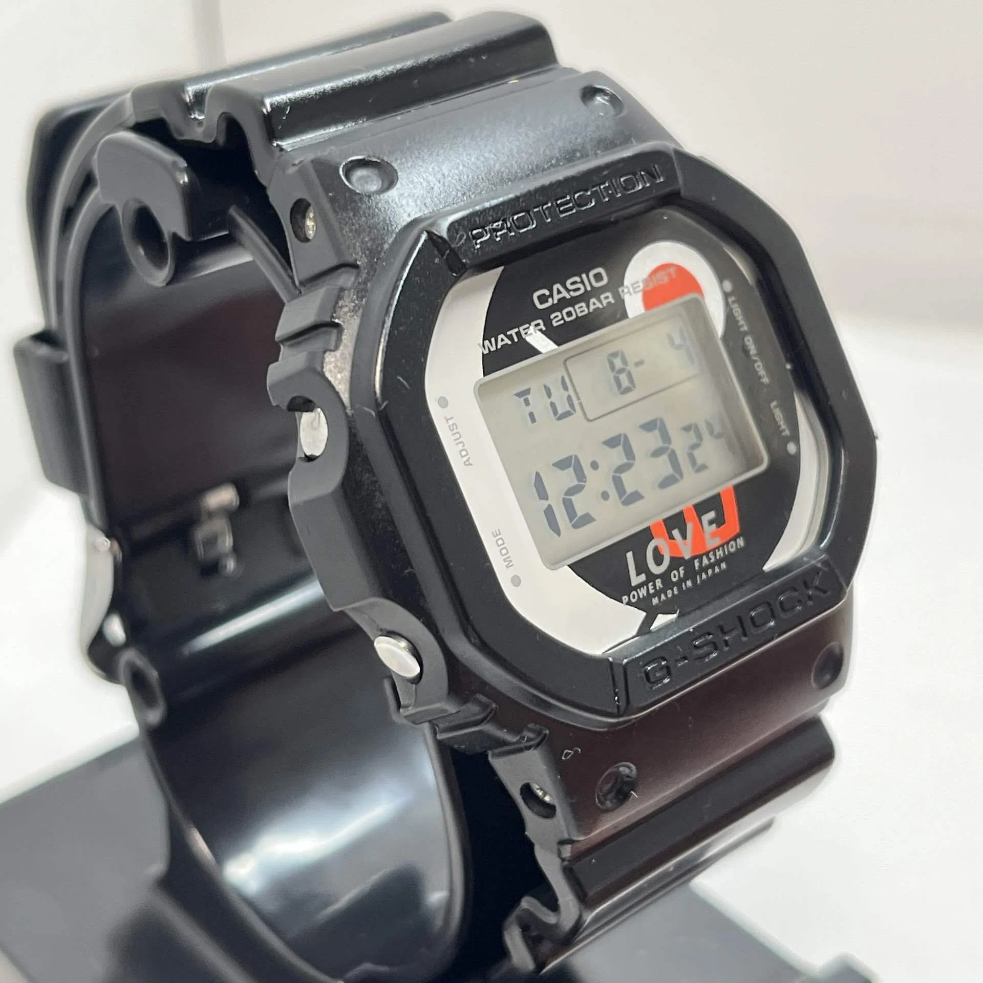 CASIO GSHOCK DW-5600LP-1JR 限定コラボ 東日本大震災の復興支援を纏ったスクエア。G-SHOCK「DW-5600LP-1JR」が
