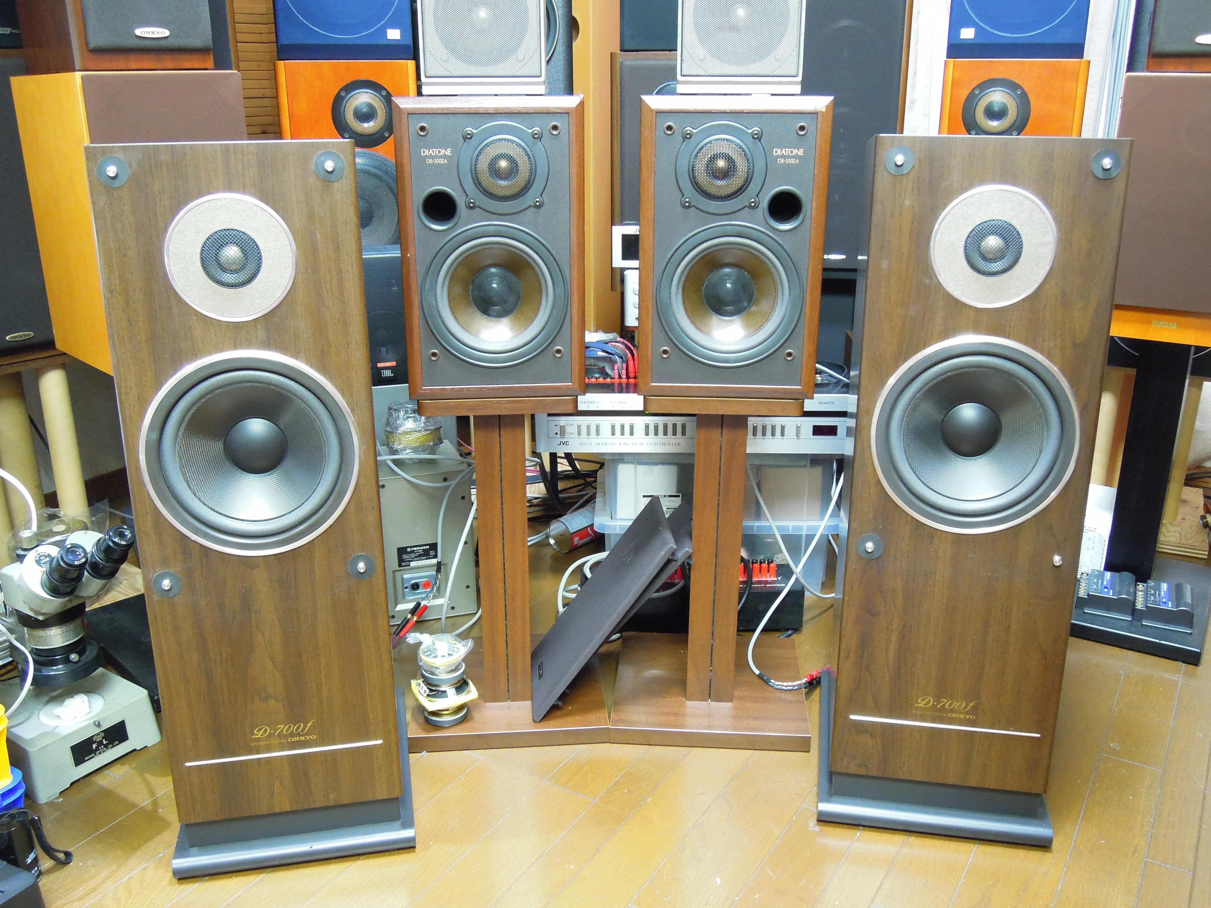 【超美品】ONKYO オンキョースピーカー　D-700F　整備済品　スタンド付 ONKYOのD-700Fをお迎えしました｜東松山彦馬