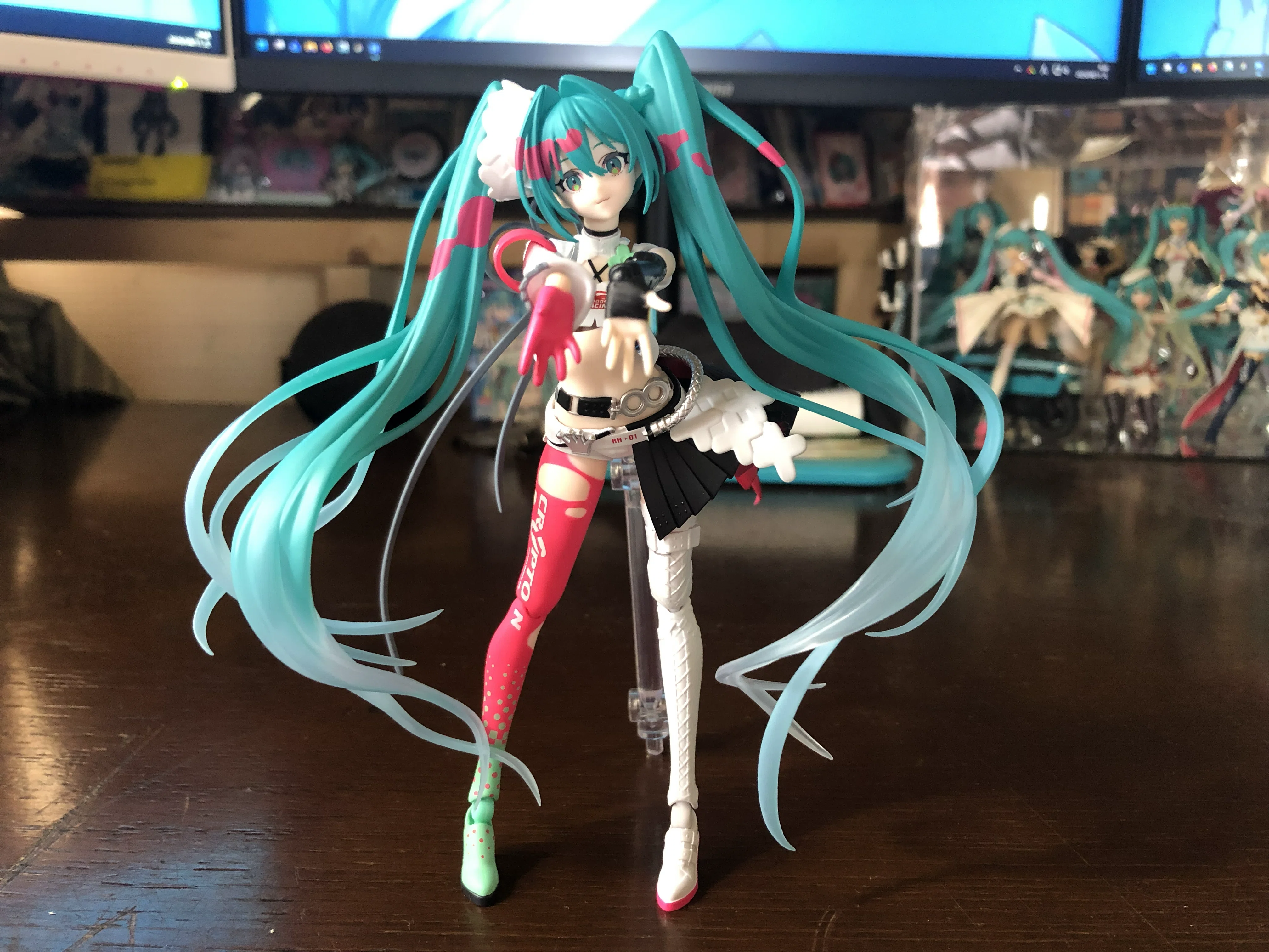 figma レーシングミク 2025ver.｜萩原朋海