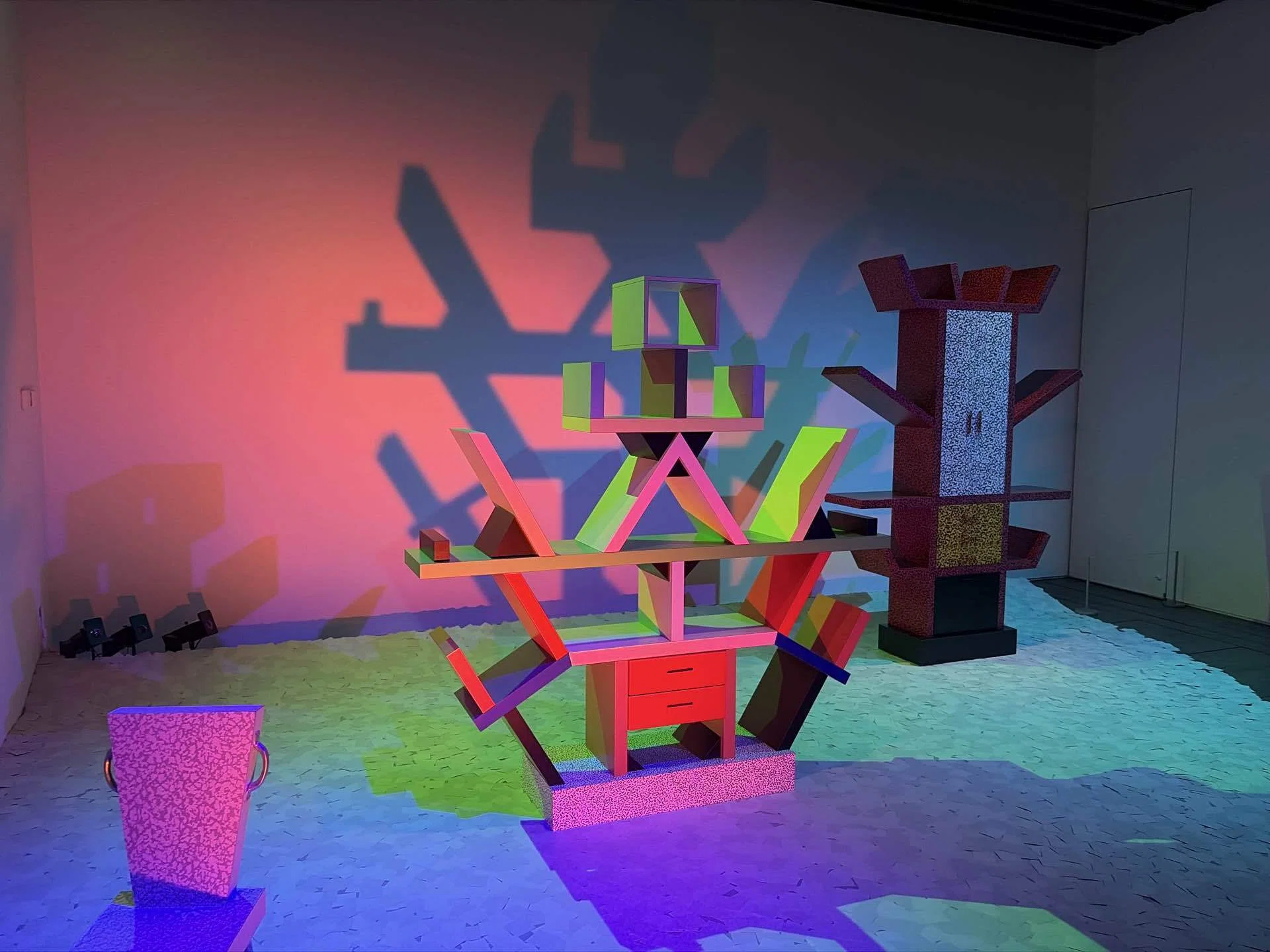 アート・デザイン・音楽 Ettore Sottsass Advanced studies アート
