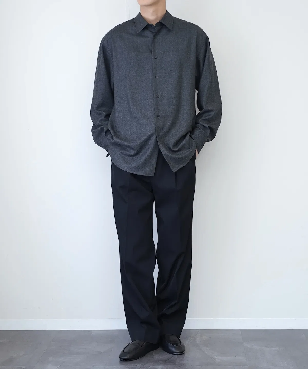 AURALEEらしい軽やかなウールシャツ「SUPER LIGHT WOOL SHIRT」入荷