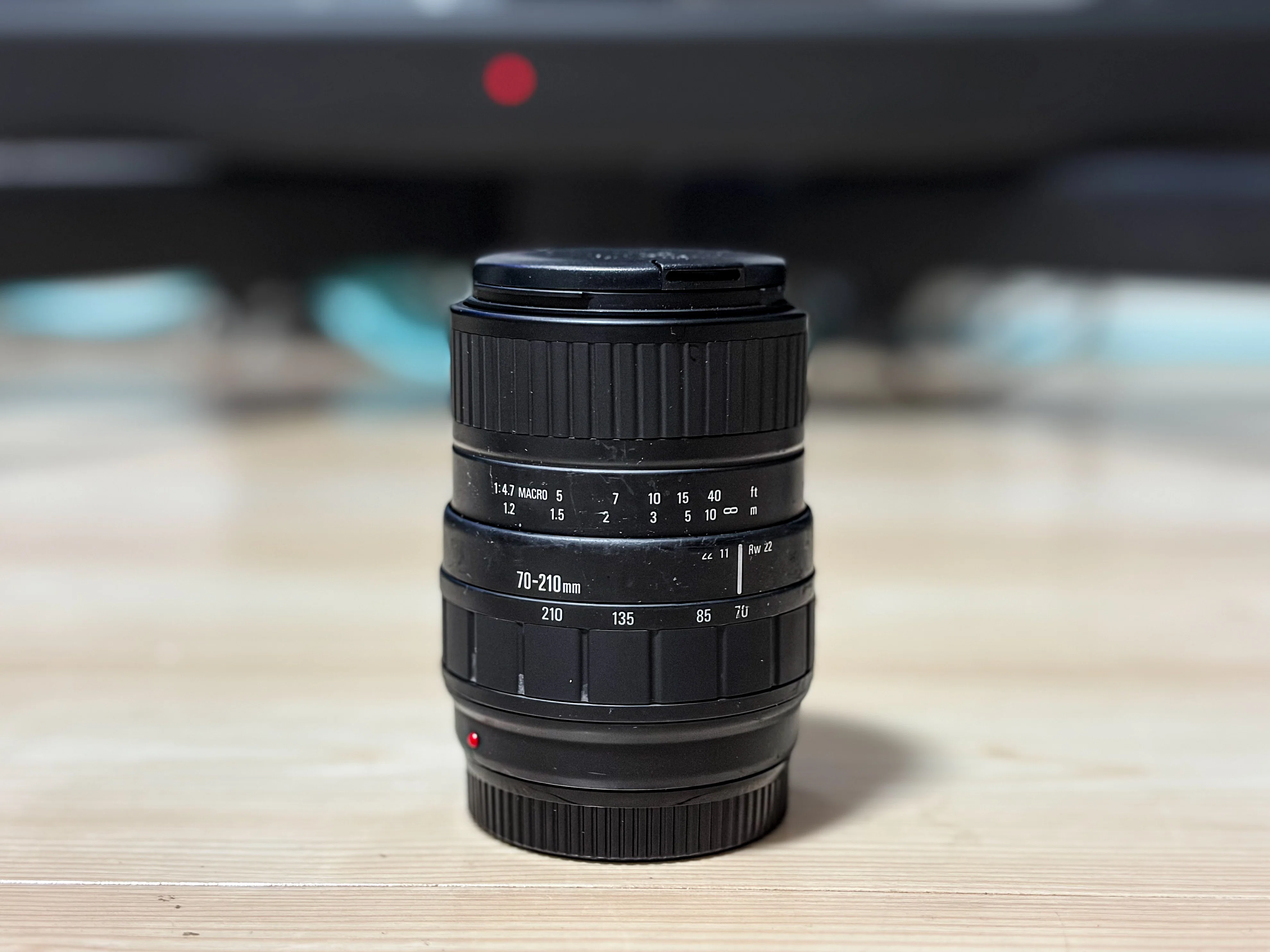 E-5 SIGMA シグマ UC ZOOM 70-210mm ズームレンズ 300円の名玉と、1500円の標準ズームの大失敗｜シグマ70-210mm F4-5.6