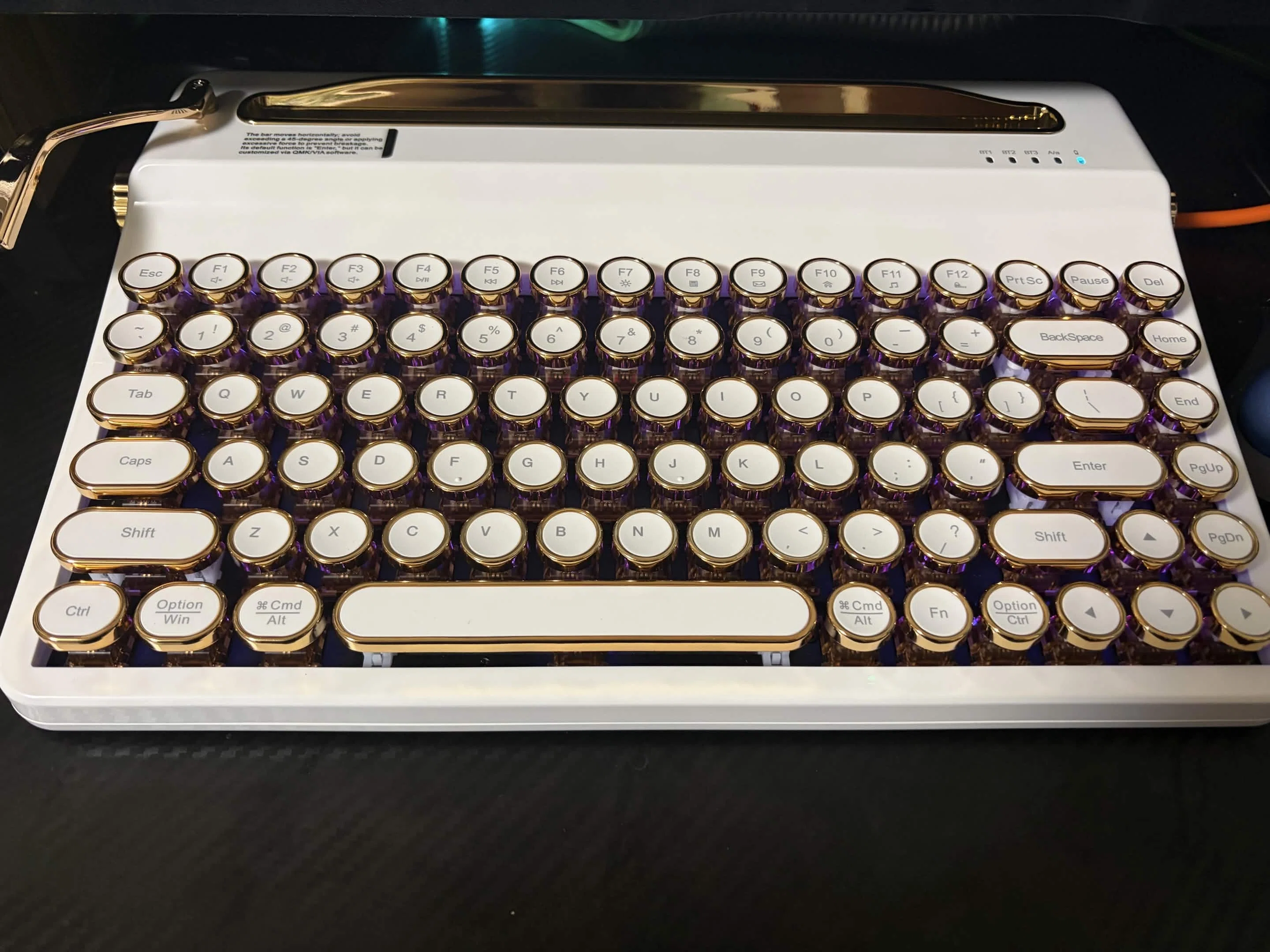 39 タイプライター風のキーボード YUNZII QL75がずっと欲しかったので