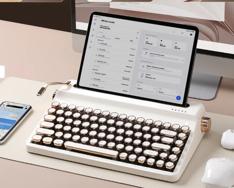 39 タイプライター風のキーボード YUNZII QL75がずっと欲しかったので