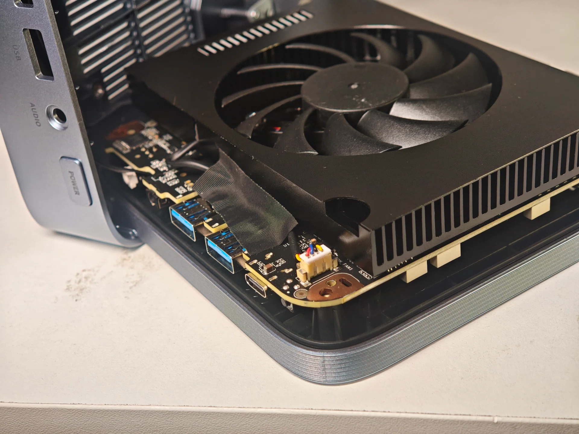 自費レビュー】NiPoGiのIntel Wildcat Lake Core 3 304ミニPC買った
