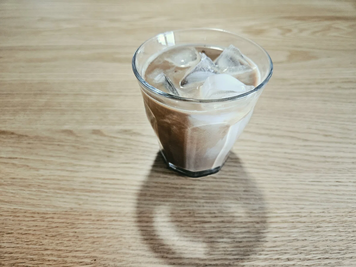 Try Drinking Milo with Coffee [Caffe Mocha]｜かずてすと