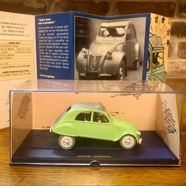 La 2cv〜タンタンの冒険シリーズ｜weekend60+