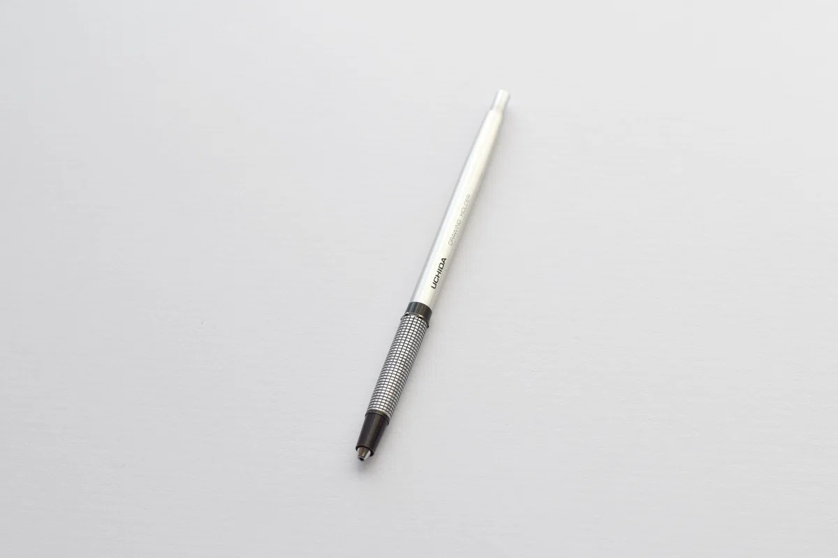 UCHIDA Drawing Holder D｜歌唱