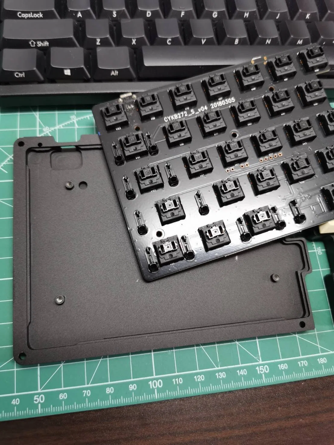 キーボード】MiSTEL Split Keyboard【MOD】｜ベルクカイザーズ
