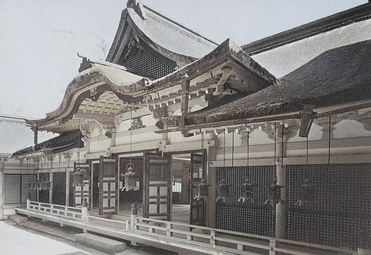大英博物館展出品作②狩野宗眼重信《秋冬花鳥図襖》桃山時代末-江戸