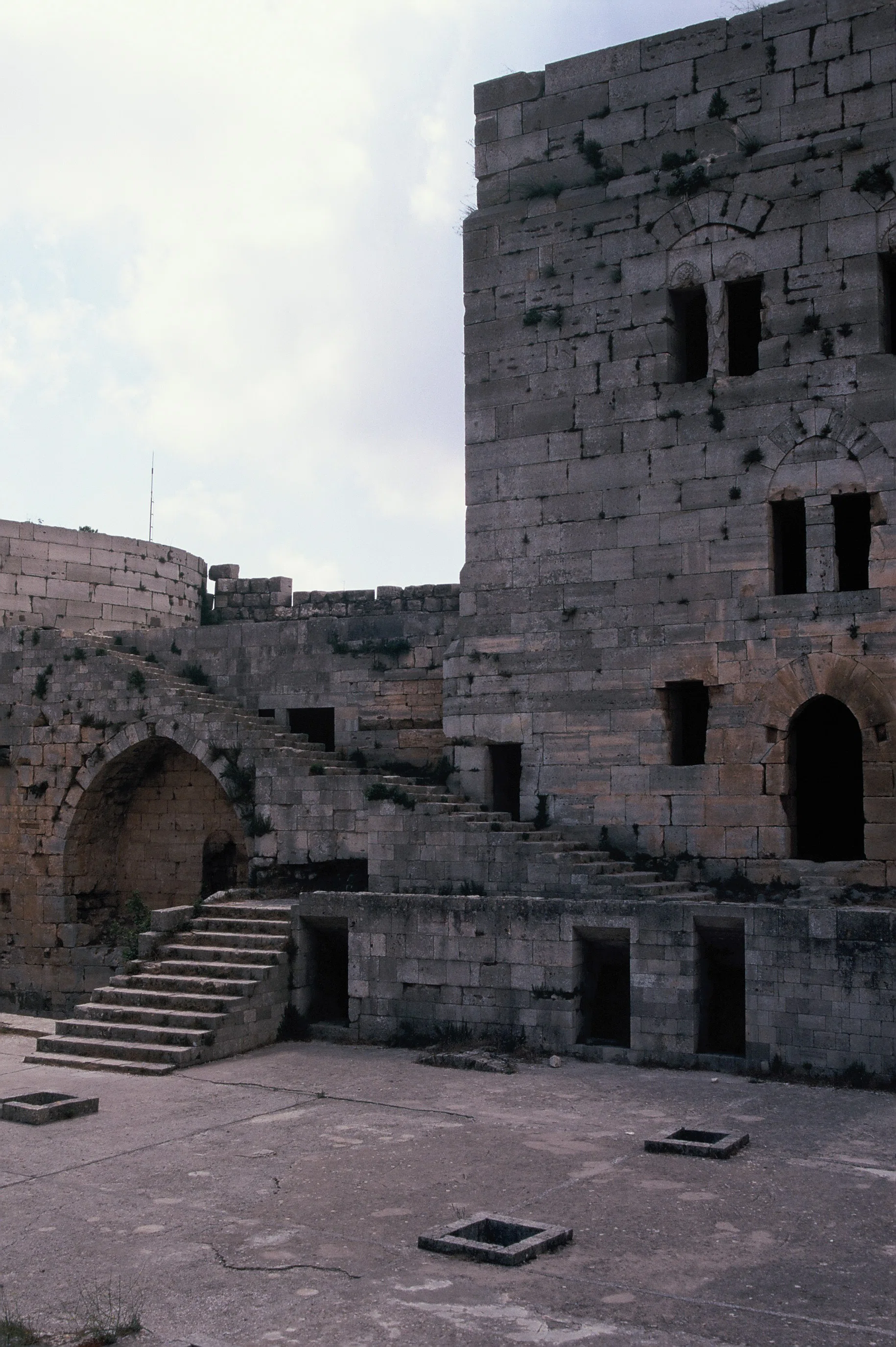 2002年記憶の旅】(37)🇸🇾クラック・デ・シュヴァリエ〜天空の要塞は