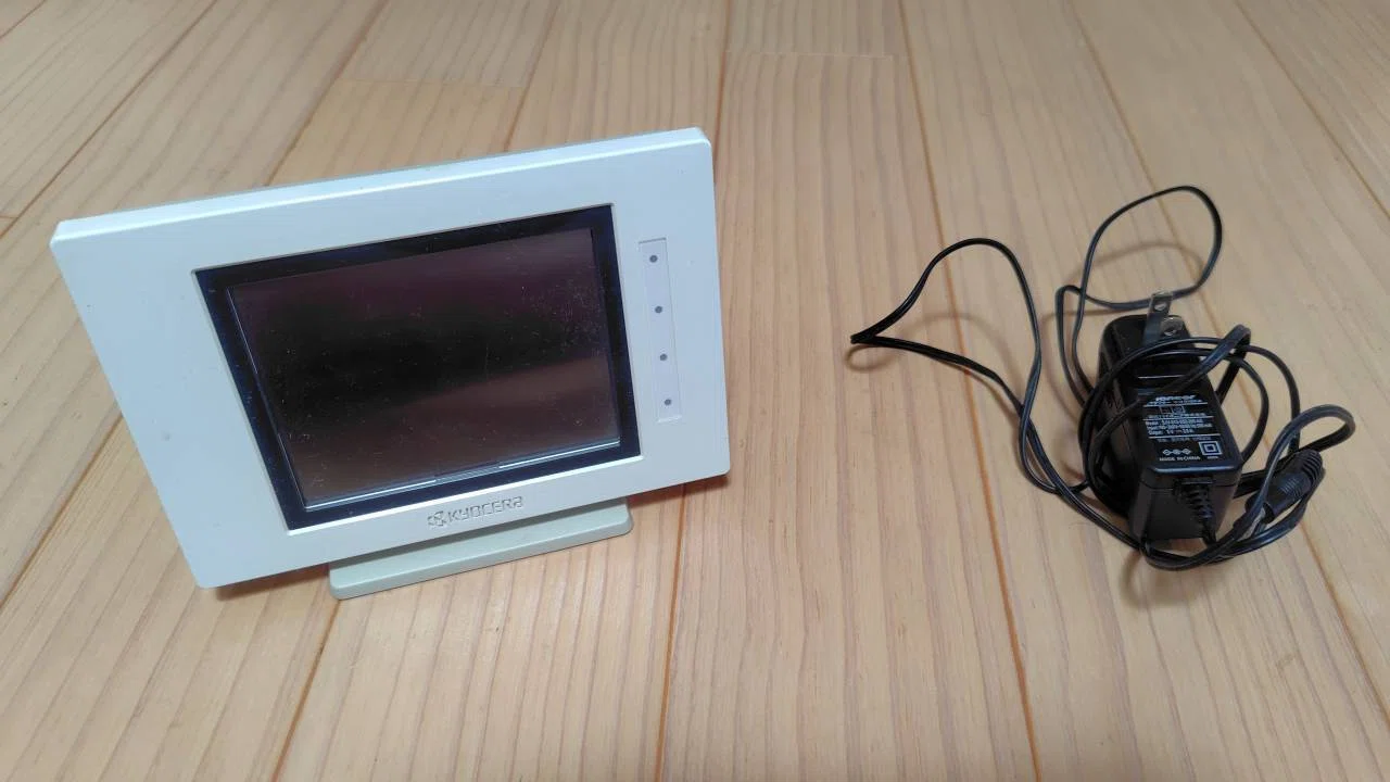 京セラ製ソーラ発電モニタの修理｜ゆういち