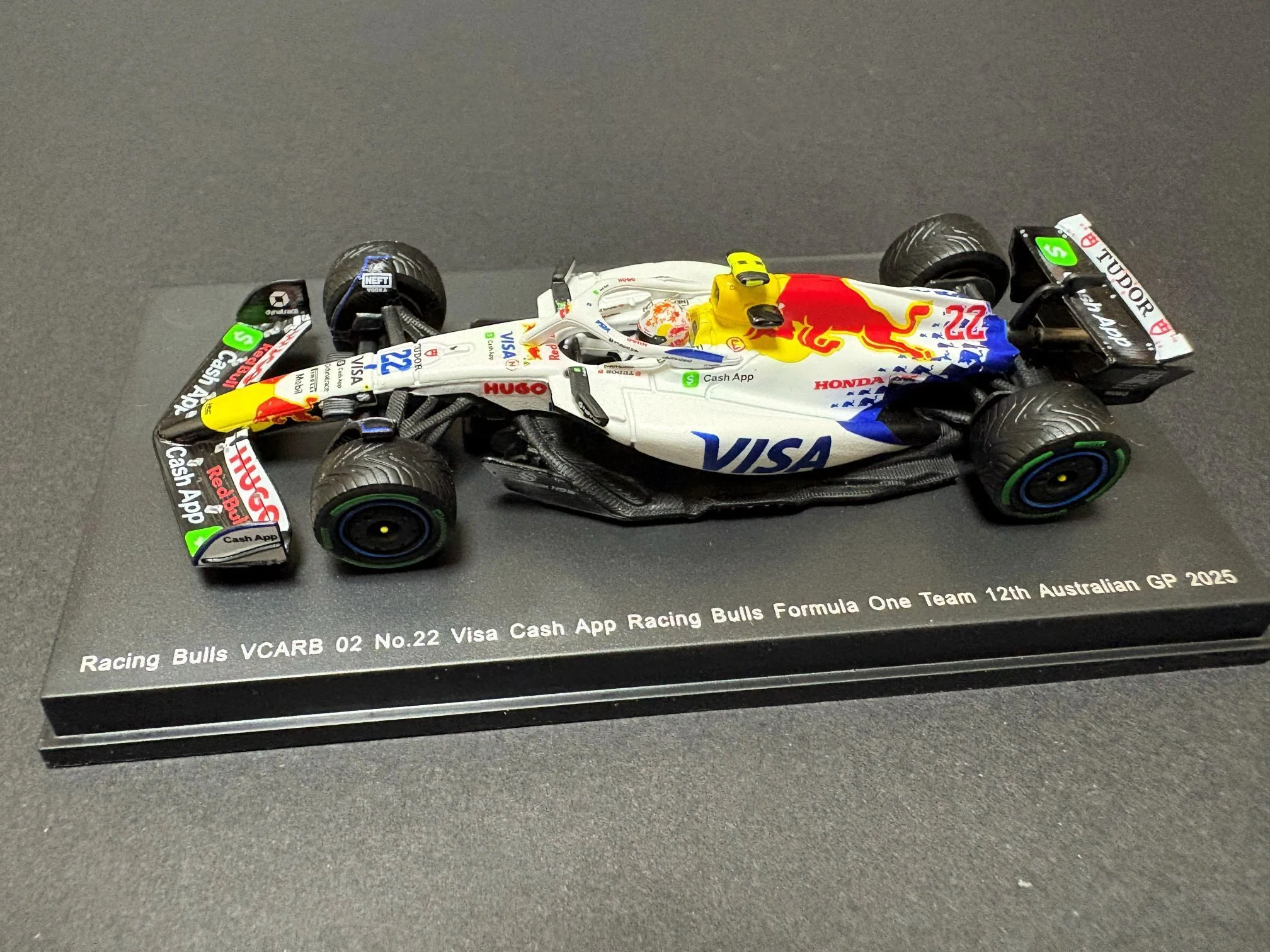 スパーク 1/64 レーシング・ブルズ VCARB 02 No.22 F1 オーストラリア