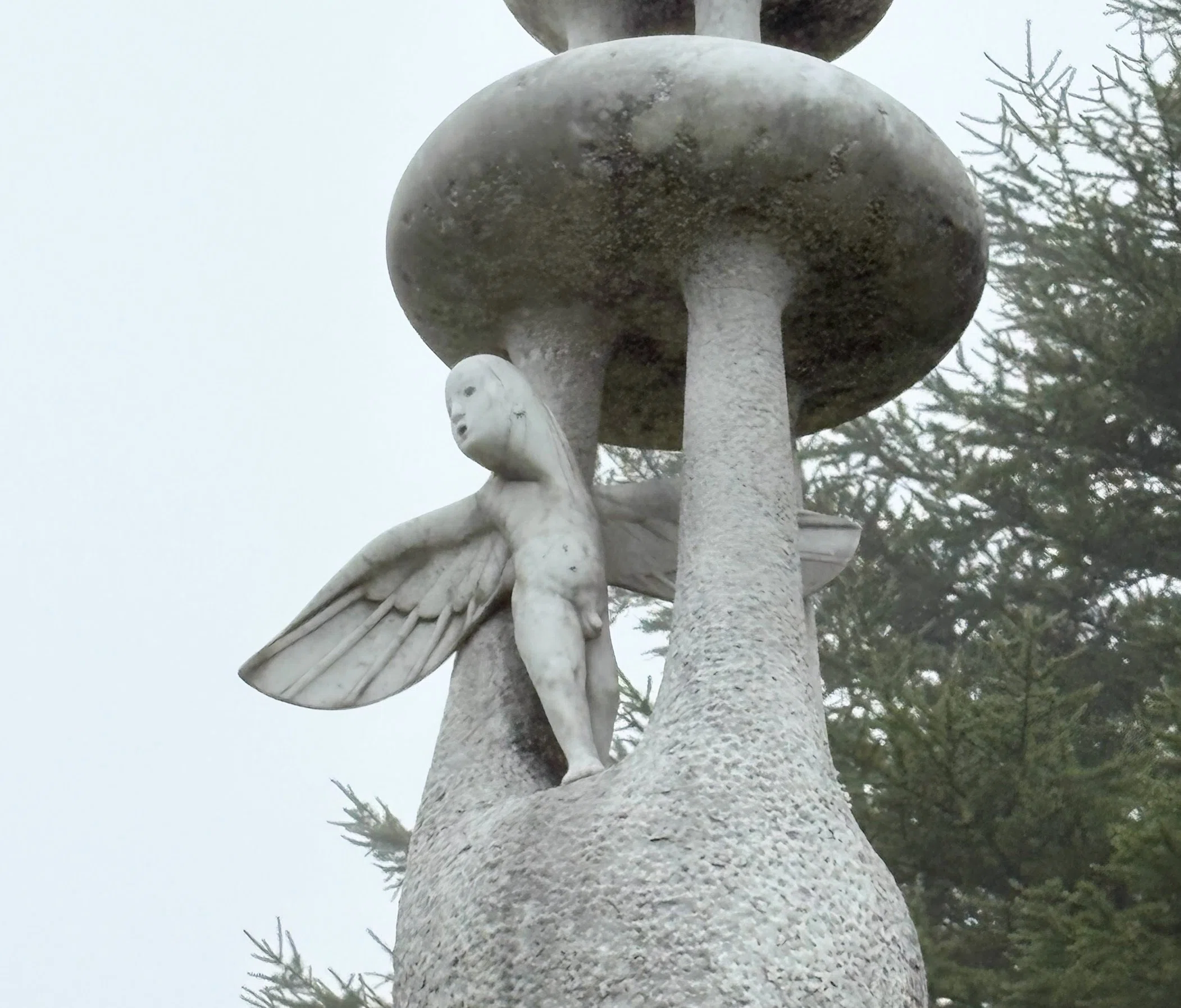 霧の美ヶ原高原美術館｜ういうい