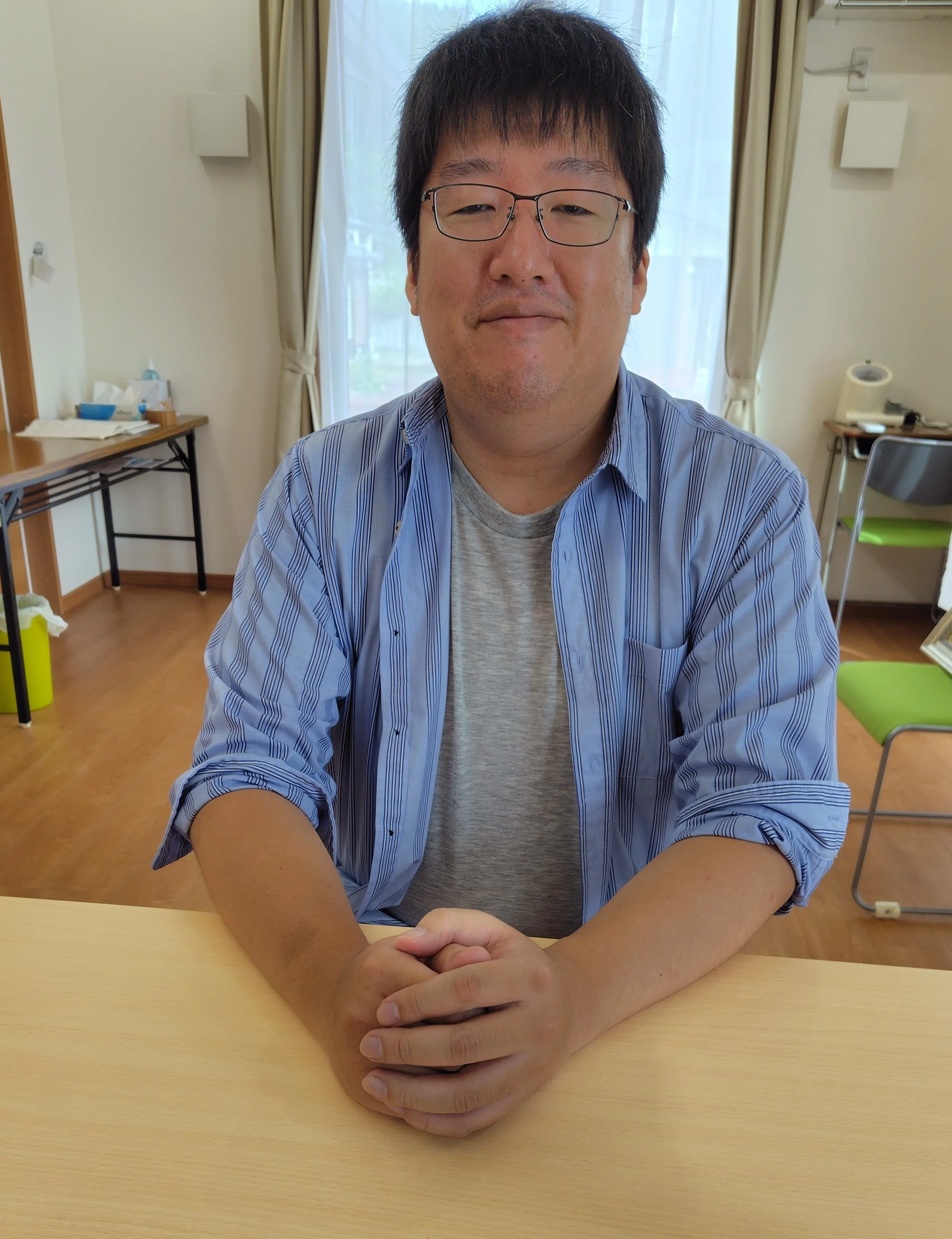 油絵　こよなく人形を愛し９８歳の天命を全うした画家　古川幸 画題　爺　F8号 釜石おもしろ!鉄人インタビュー!!! vol.3 古川祐市さん（油絵画家
