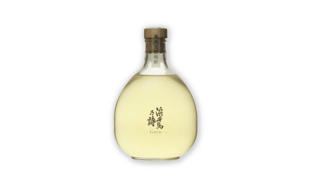 奄美大島に来たら飲みたい黒糖焼酎5選｜浜千鳥館｜黒糖焼酎と奄美の