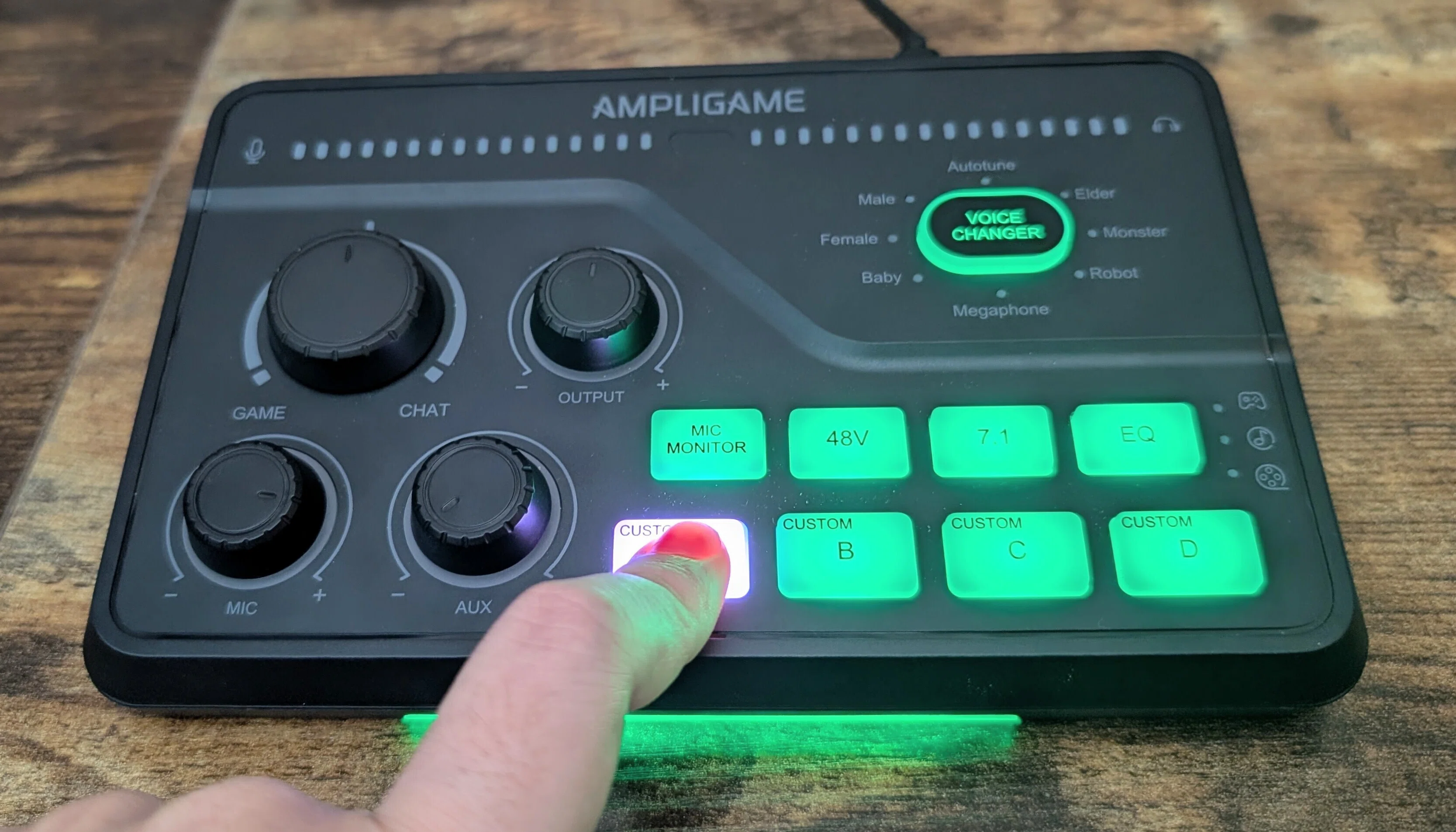 FIFINE AmpliGame SC8 実機レビュー【配信に使いやすい低価格な