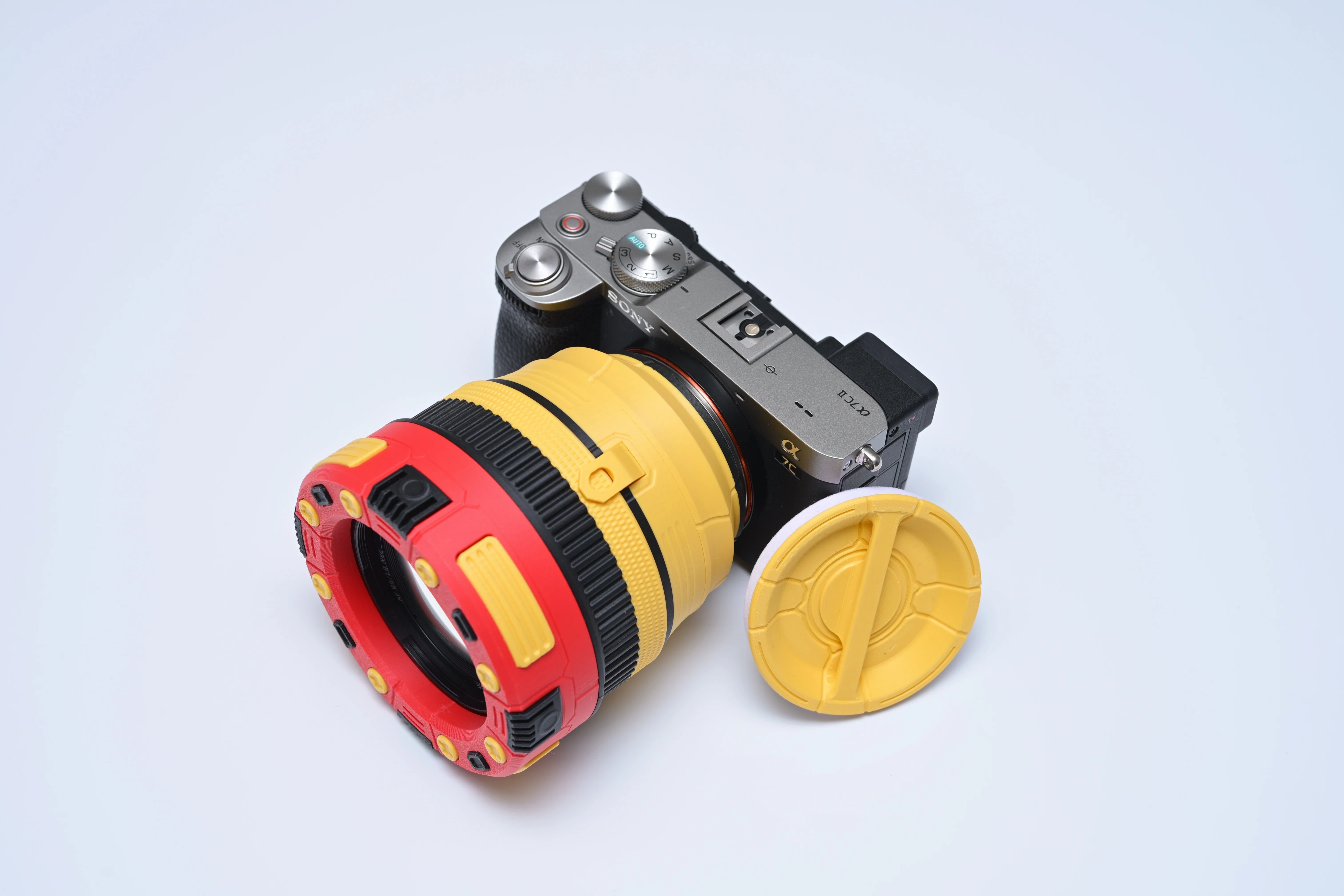 遊び心満載のNeo2本目が登場！TTArtisan AF 85mm F1.8 Neo｜焦点工房