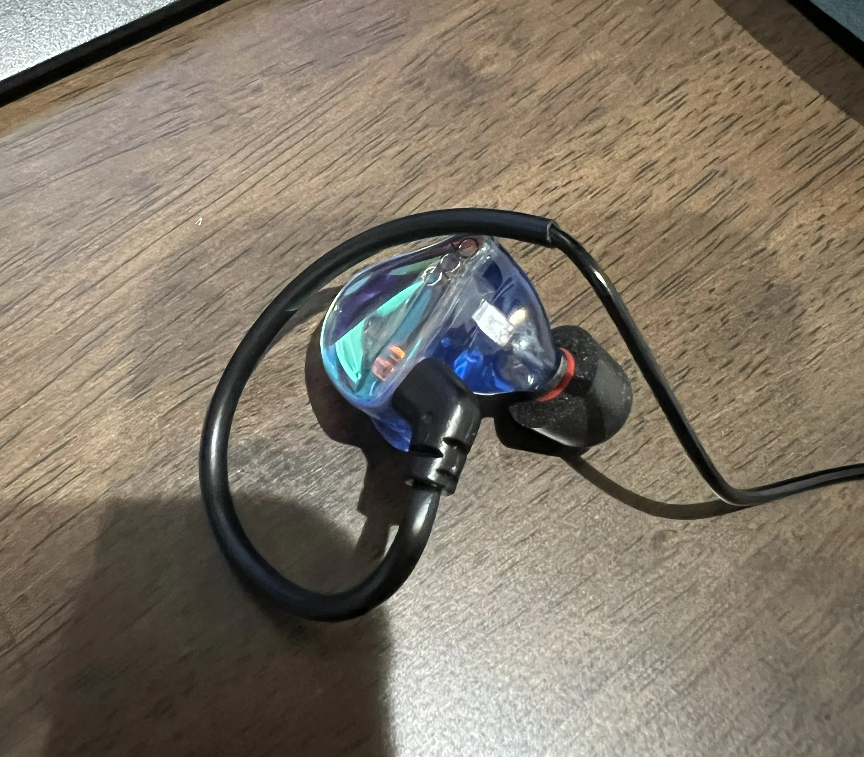 1年使用レビュー】名機SE215から「qdc FRONTIER」に乗り換えた話【有線
