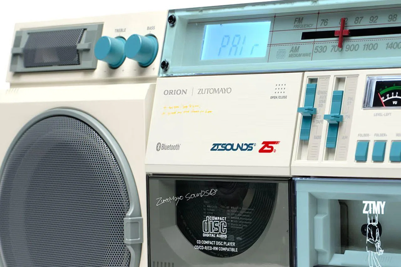 見た瞬間、懐かしいのに新しい。ORION SCR-B9(Z)という現代の青春CD
