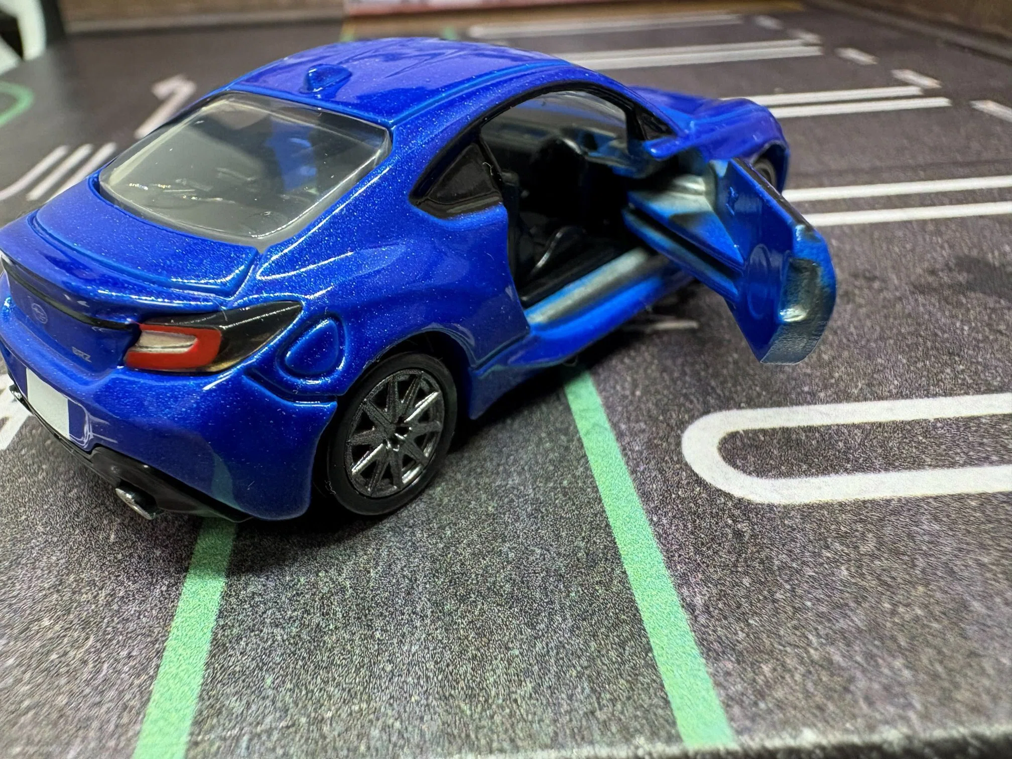 トミカプレミアム unlimited 14 昴と彗星 SUBARU BRZ（佐藤 昴
