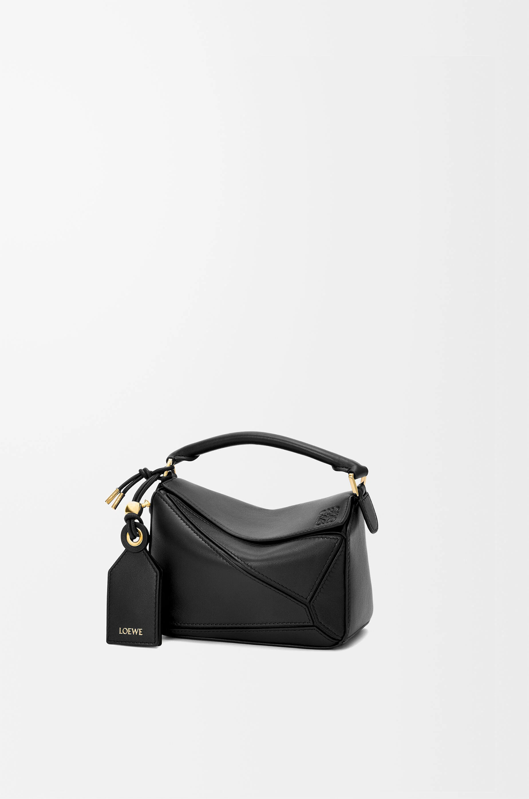 LOEWEバッグ☆お値下げ 最終値下げ LOEWE スリットバッグミニ カゴ
