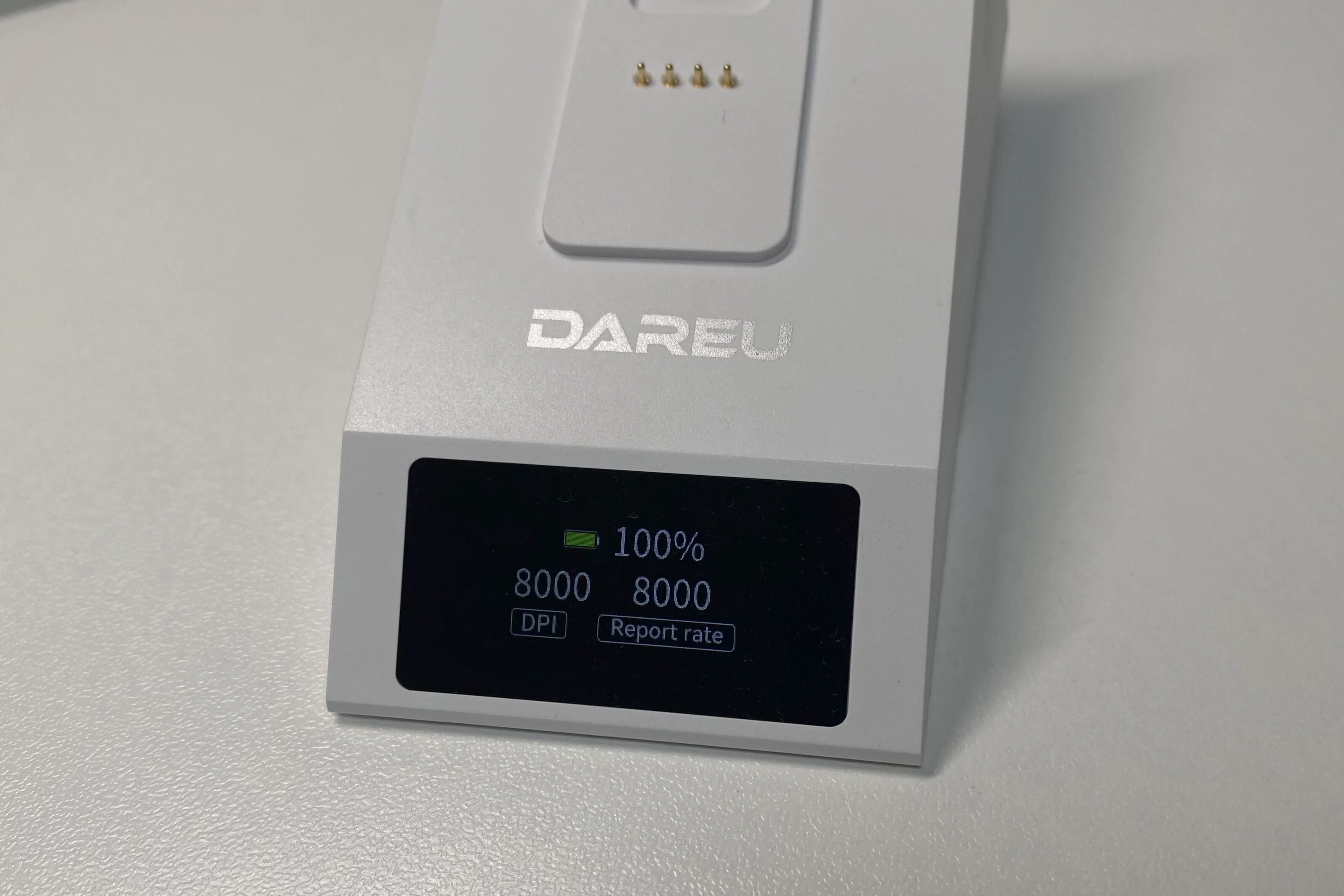 DAREU AE6PRO レビュー｜レシーバー内蔵の充電ドック付き無線8K