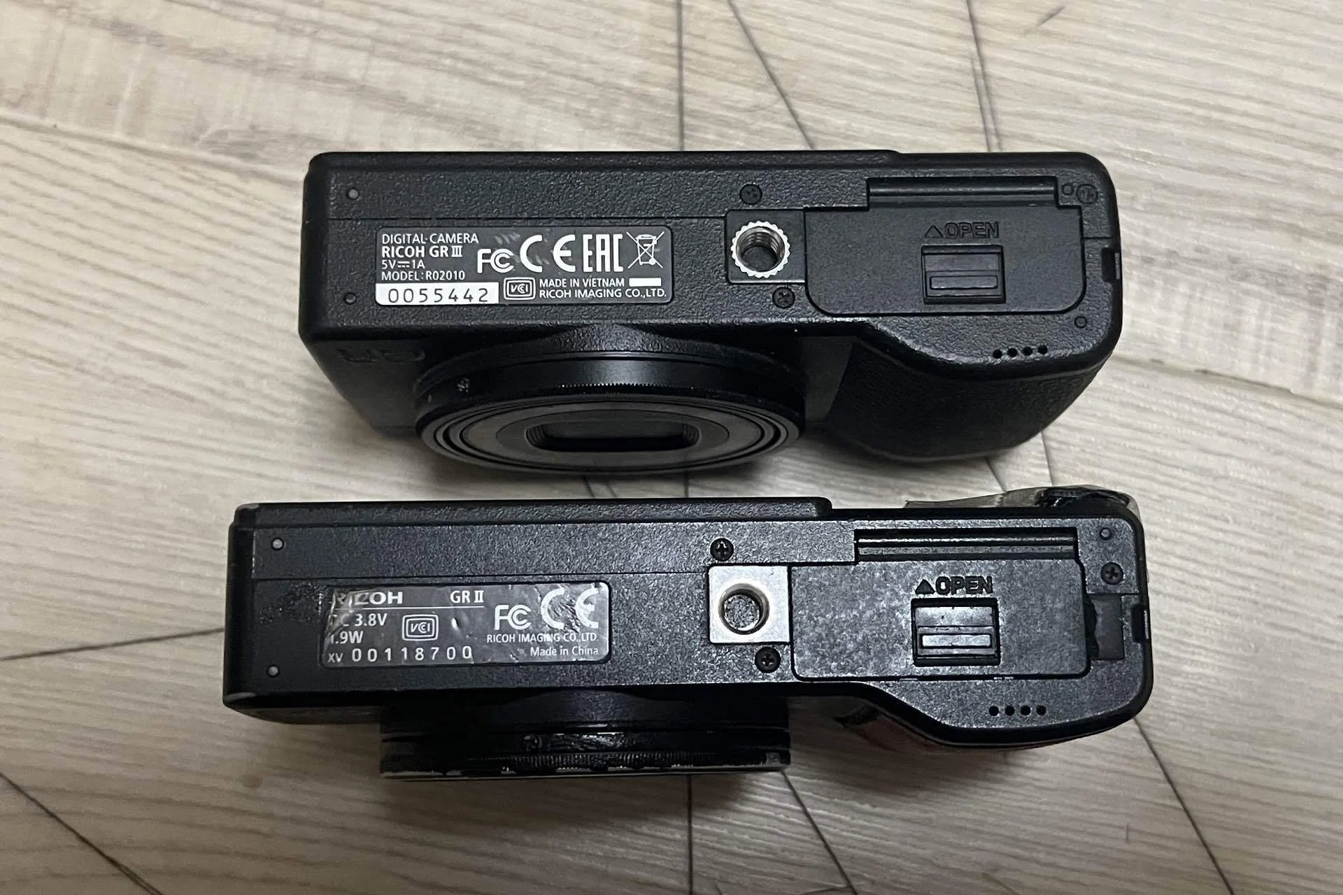 RICOH GR &GR IIの持病である＂電池蓋＂が開かなくなる不具合及び