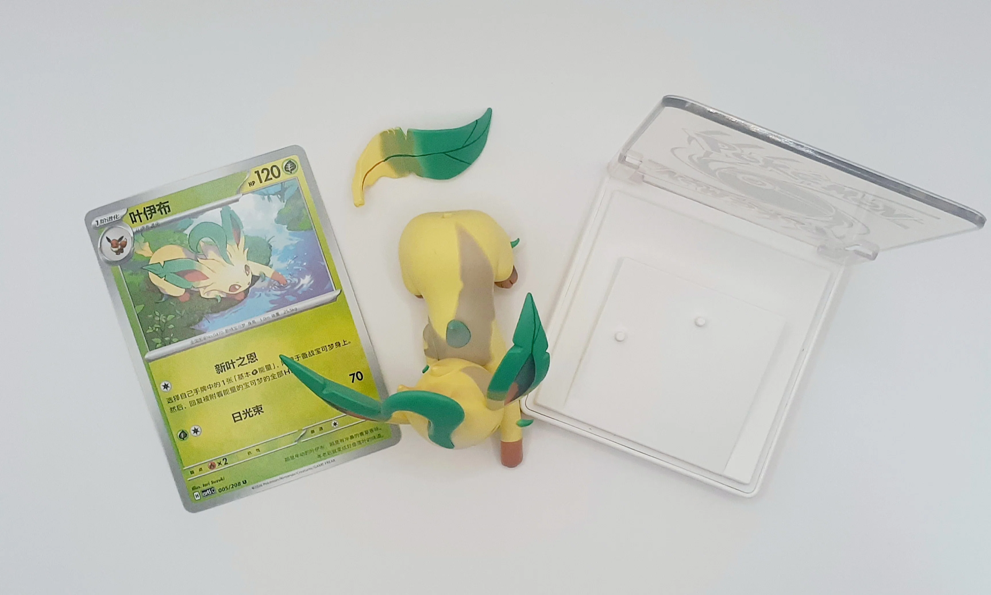 The Leafeon from the Pokémon Card Illustration Figure (Huimeng