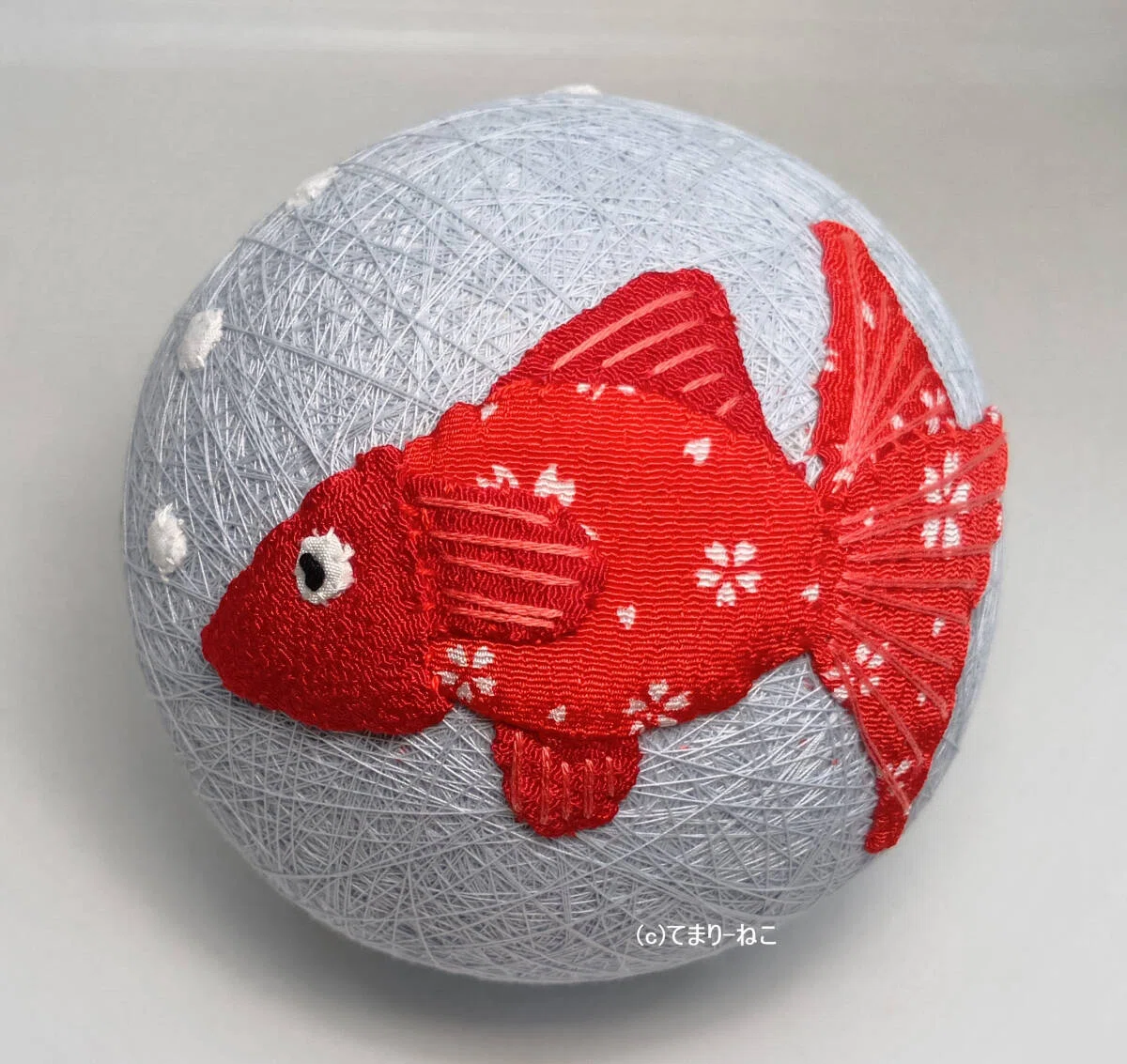 手毬 手鞠 てまり 刺繍金魚 No304 ハンドメイド 手毬 手鞠 てまり 刺繍金魚 No304 ハンドメイド 手毬 手鞠 てまり 刺繍