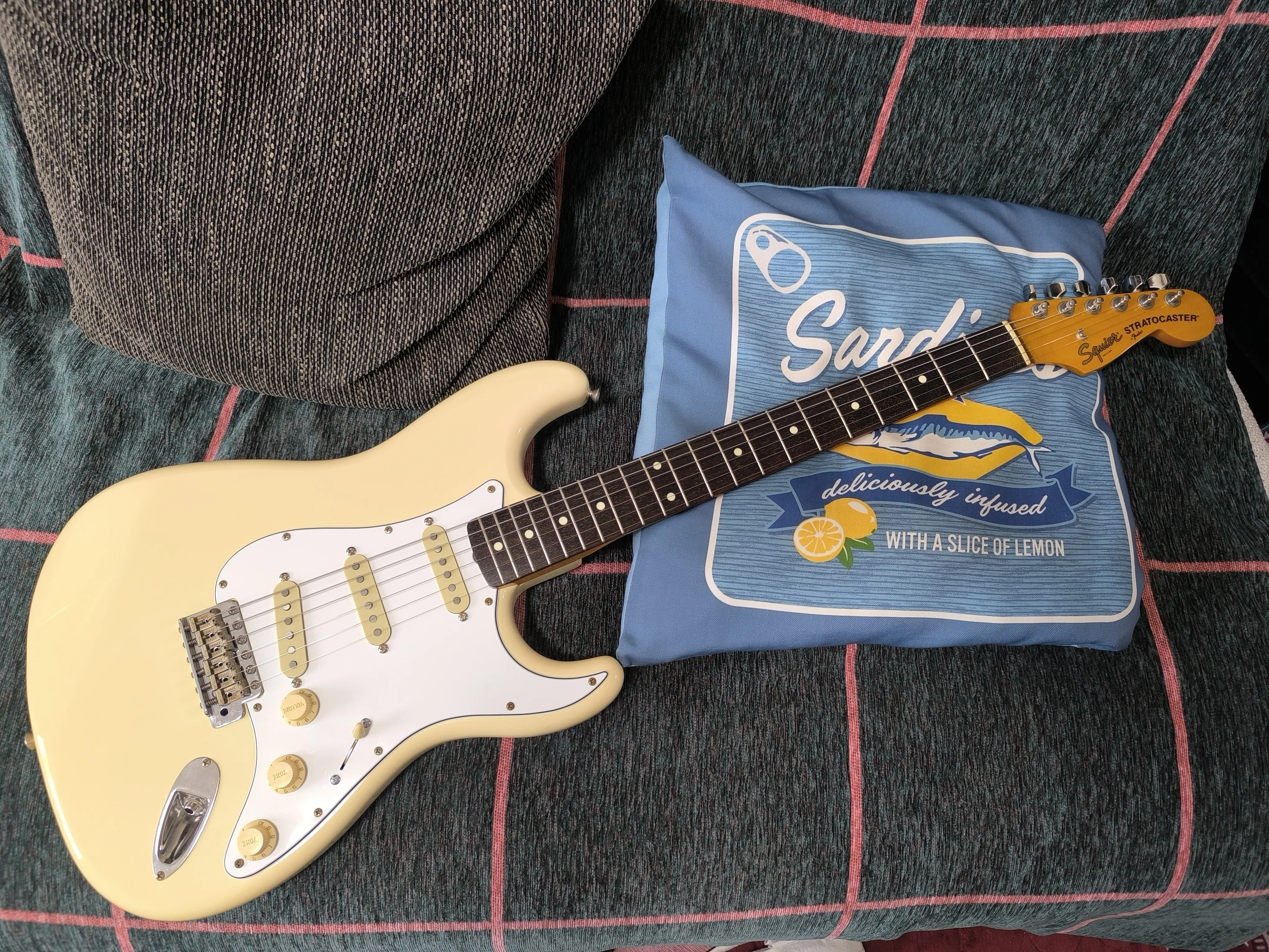 Squier SST-30(1987)｜ボーンアンドスキンA