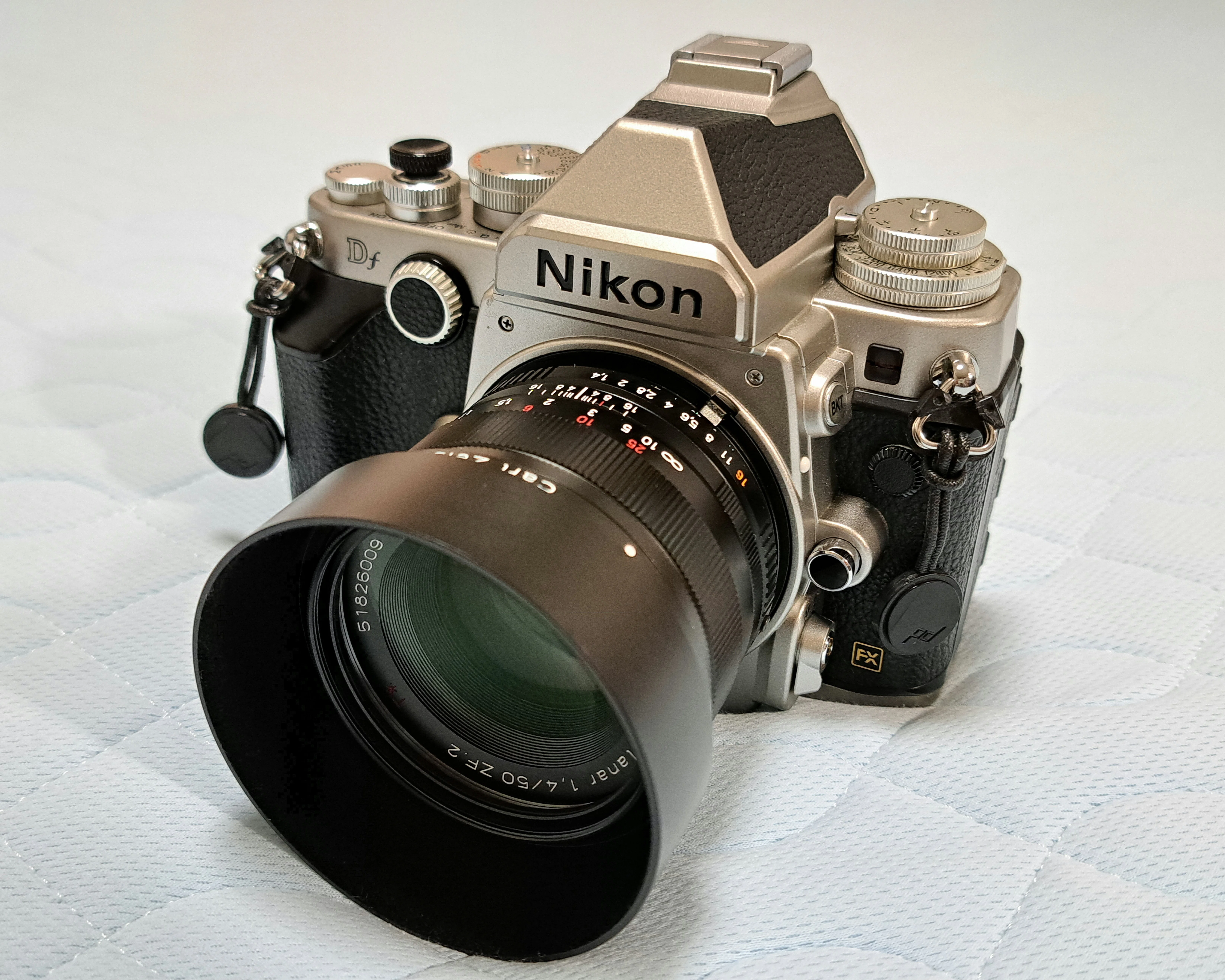Carl Zeiss Planar＆マウントアダプター｜牛若丸