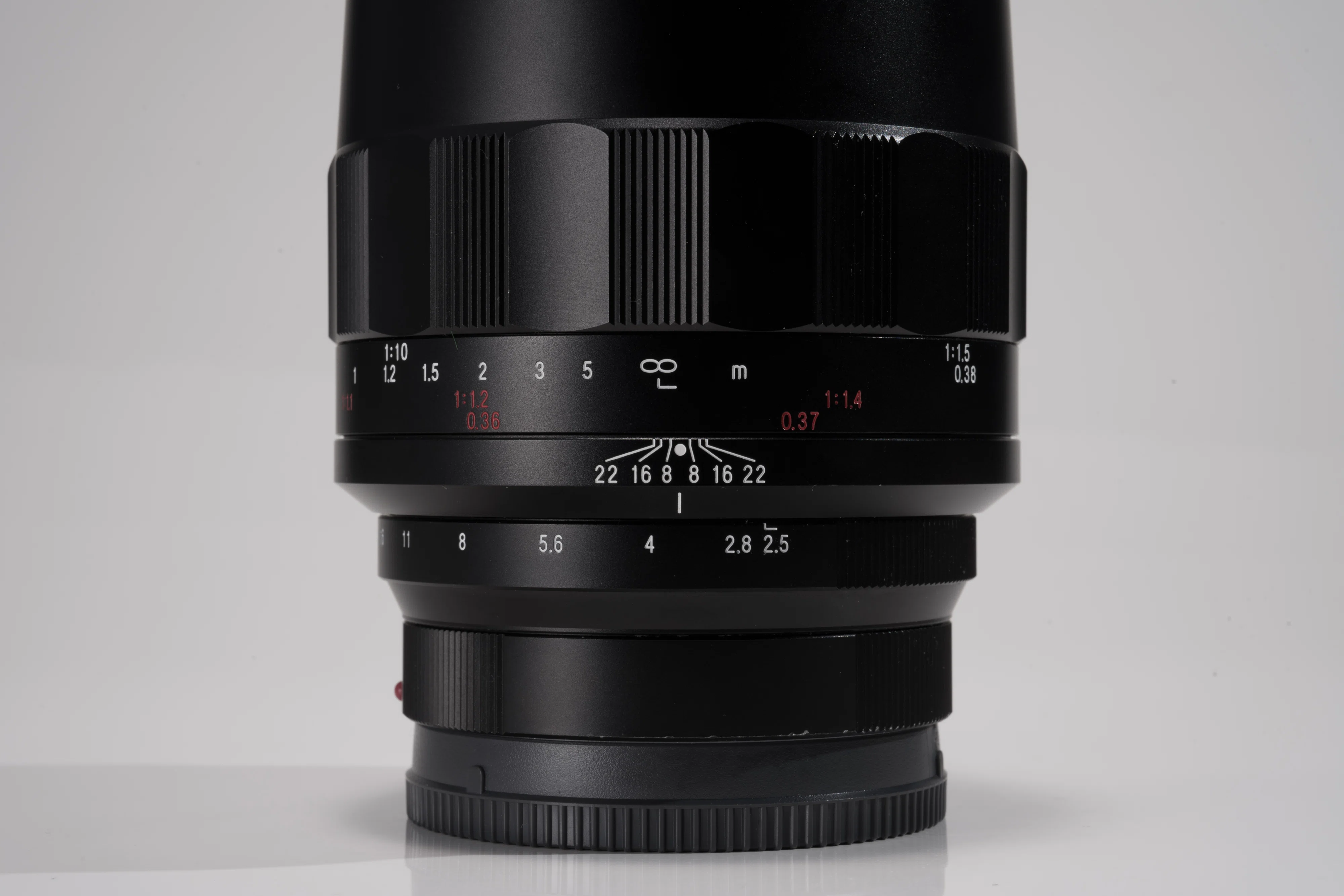 Voigtlander MACRO APO-LANTHAR 110mm F2.5 レビュー｜シオン
