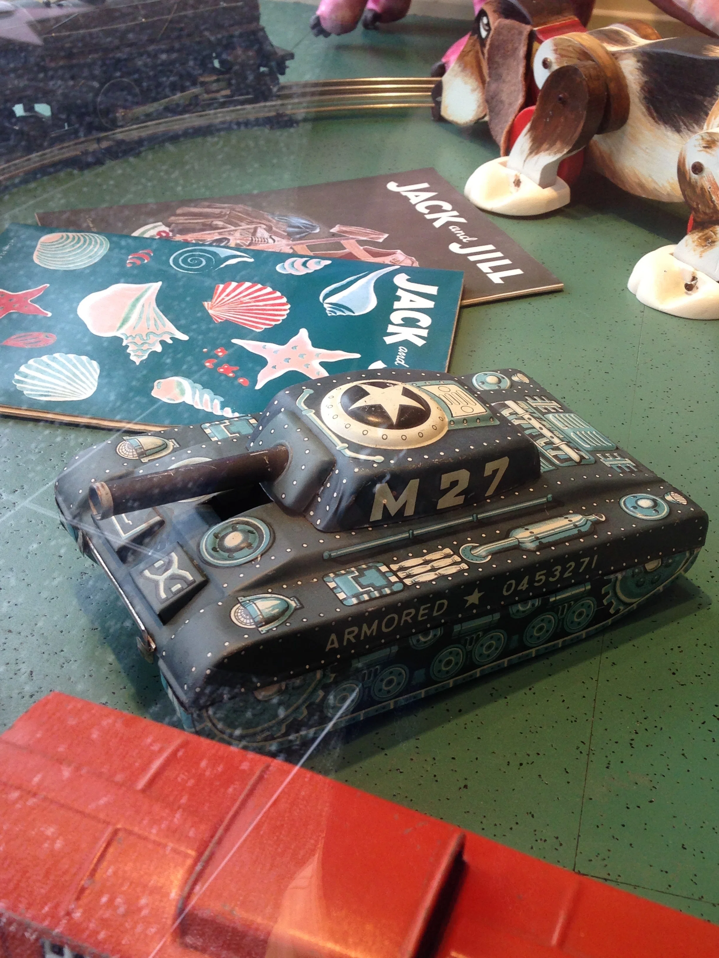 コレクション】ブリキの戦車 M-60 / Tin Toy Collection: Tank M-60