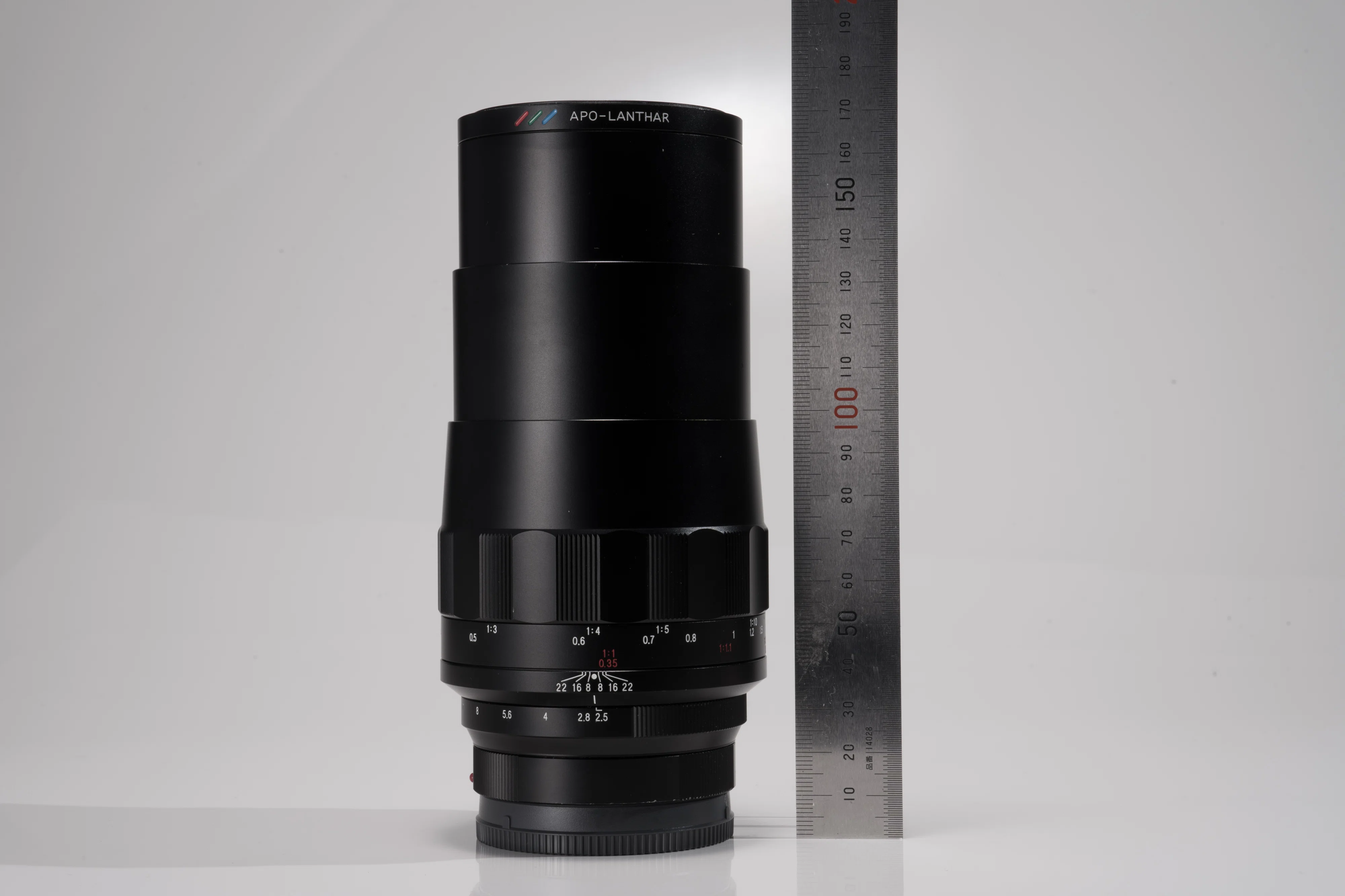 Voigtlander MACRO APO-LANTHAR 110mm F2.5 レビュー｜シオン