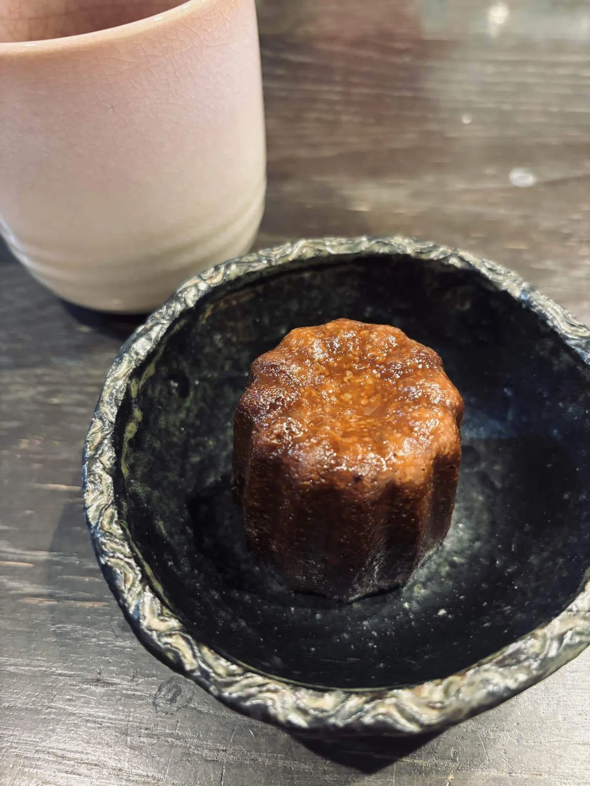 コーヒーとカヌレ