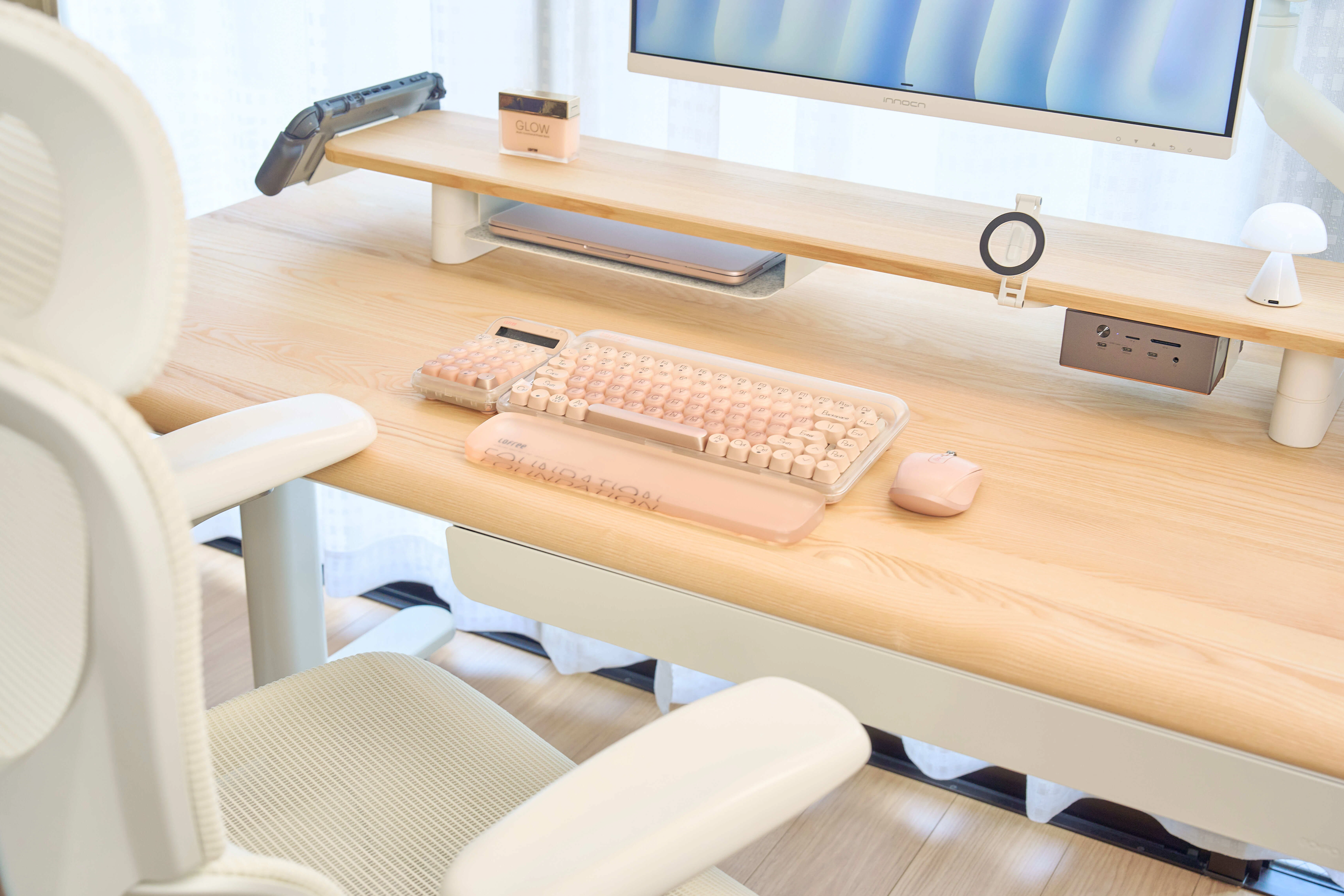 COFO Desk Studio レビュー｜アクセサリ全部つけたら、机の上から物が