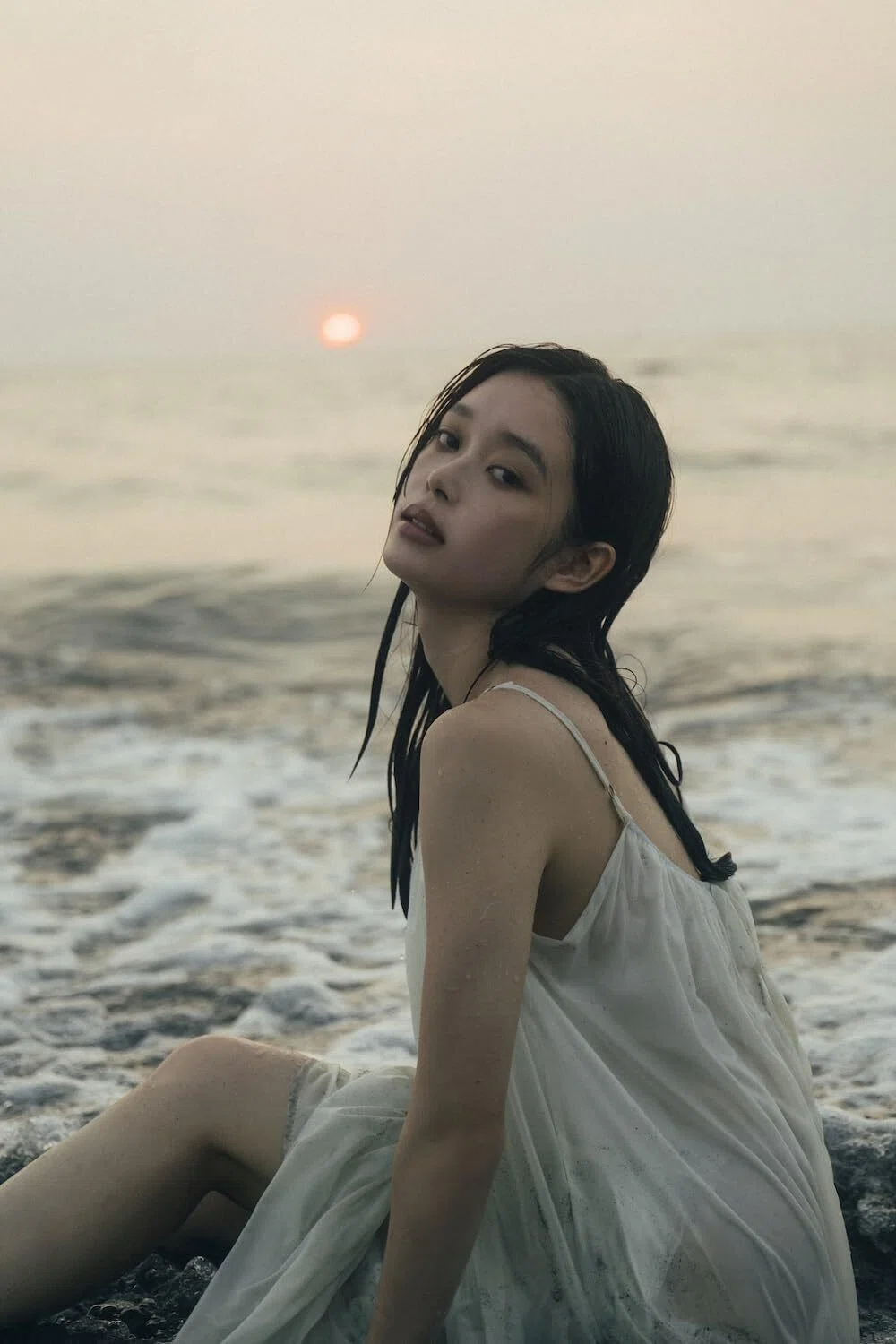 Akari Takaishi 2nd Photo Book melt
