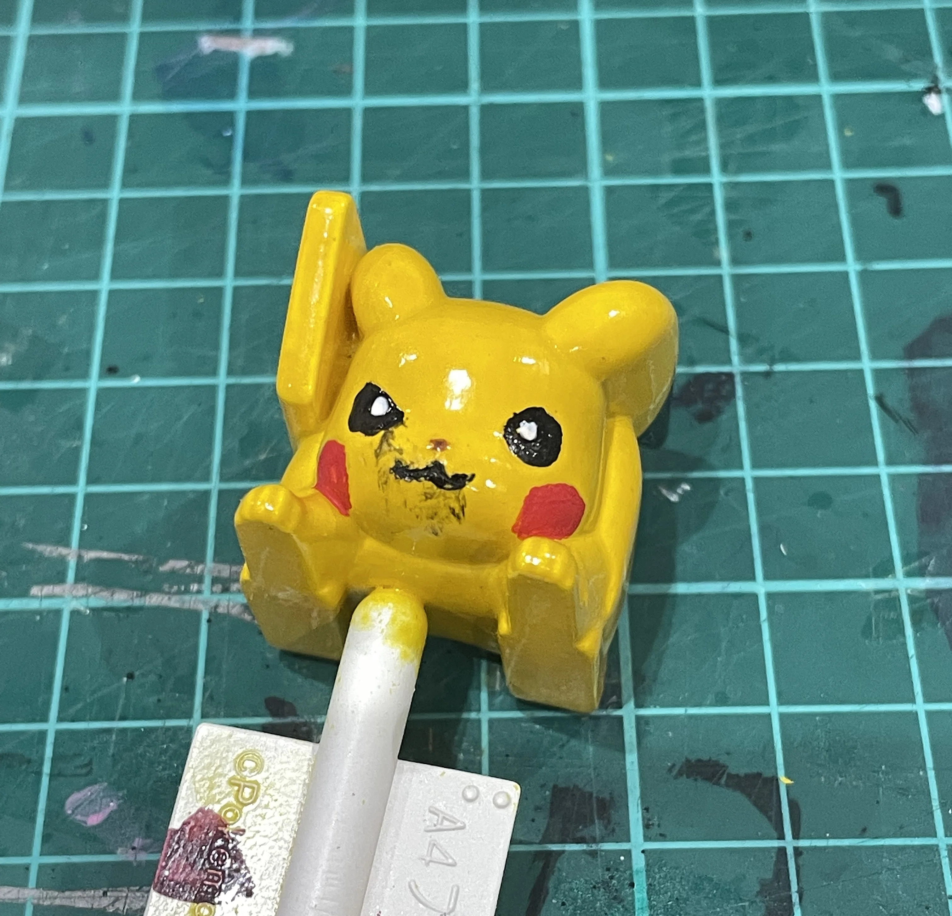 顔を塗るって、難しいね。【プラコロ スタートセットピカチュウ 04
