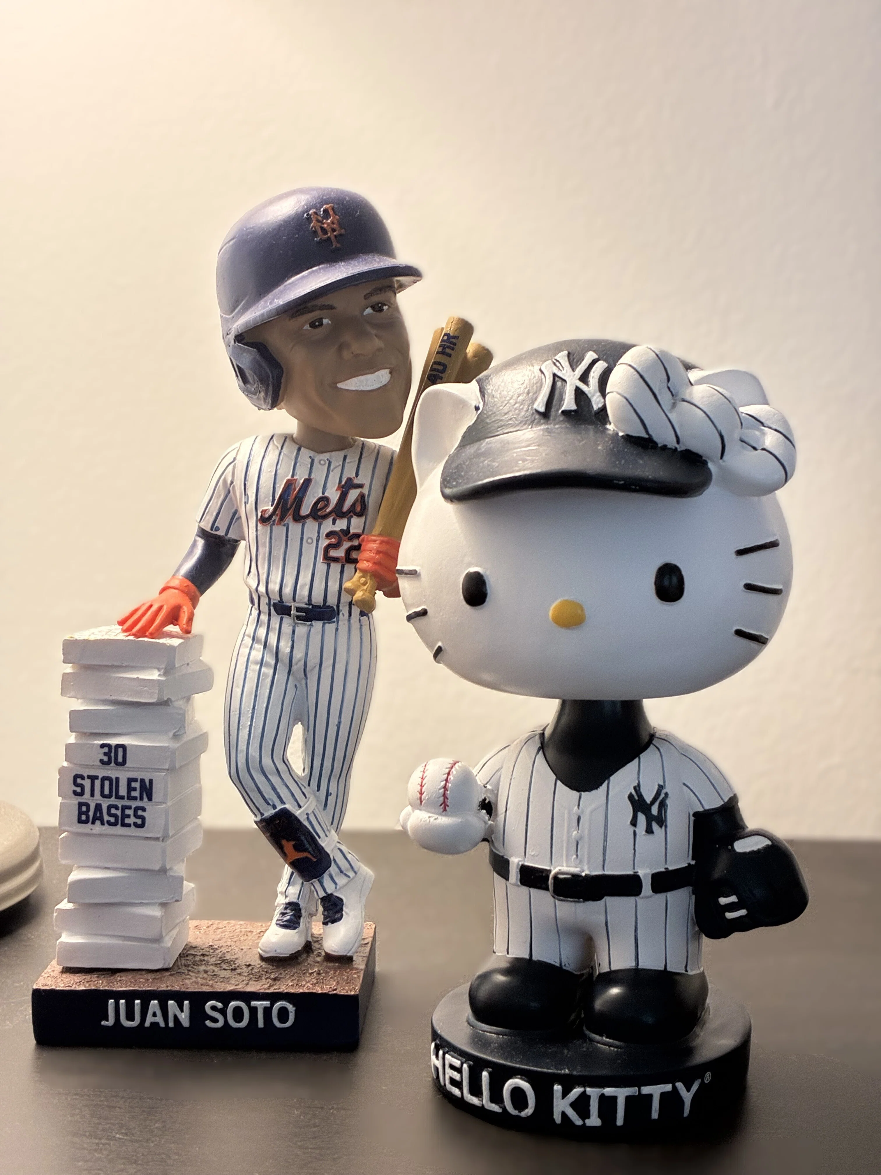 岡本和真と、再びのハローキティ【MLB観戦記⑩】｜Takaaki Ueno