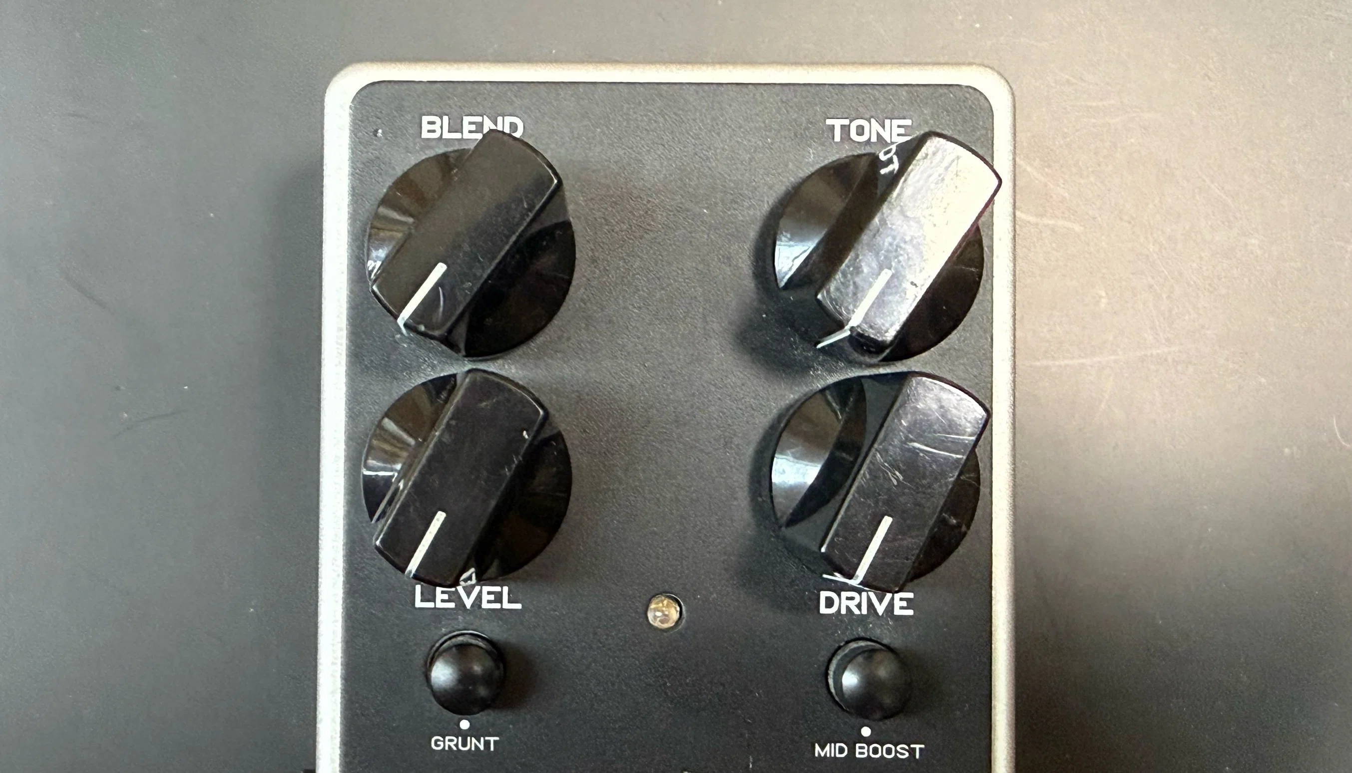 darkglass B3K ディストーション 王道ペダル】Darkglass Microtubes B3Kレビュー！B7Kとの違いは