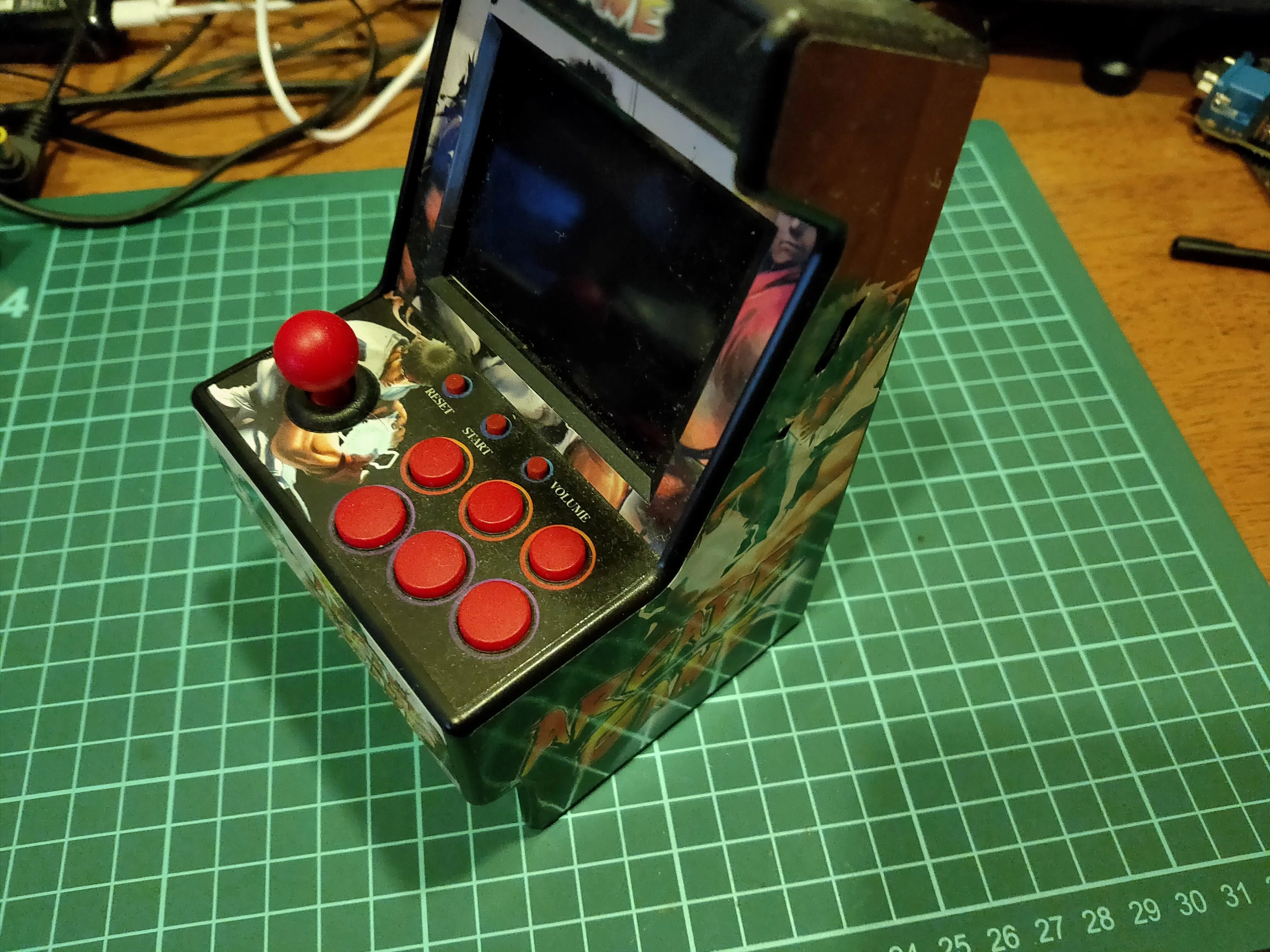 ミニアーケード筐体をゲームボーイ風に｜レモバ