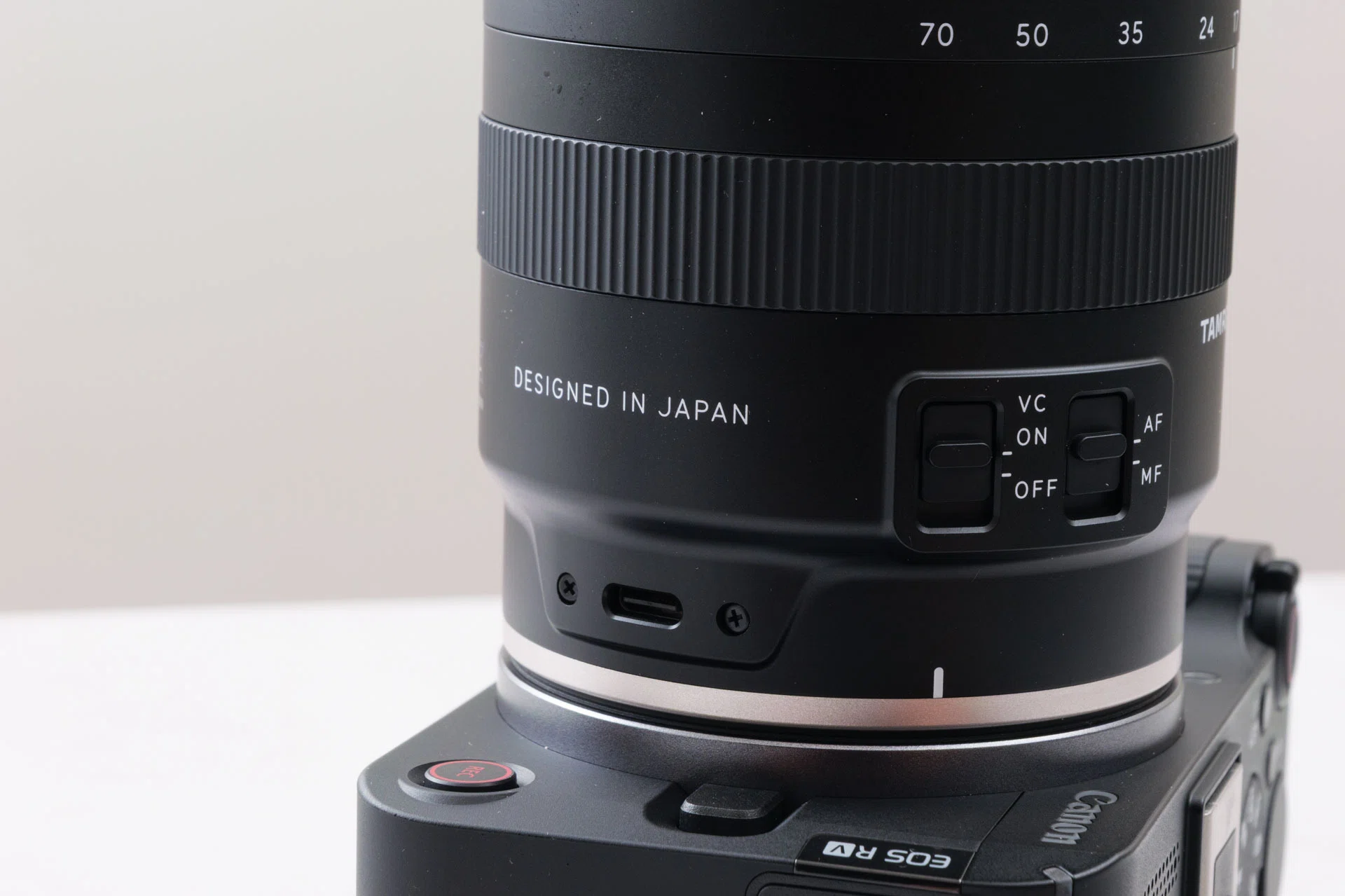 タムロン 17-70mm F2.8 のRFマウント用レビュー｜外観と操作性の